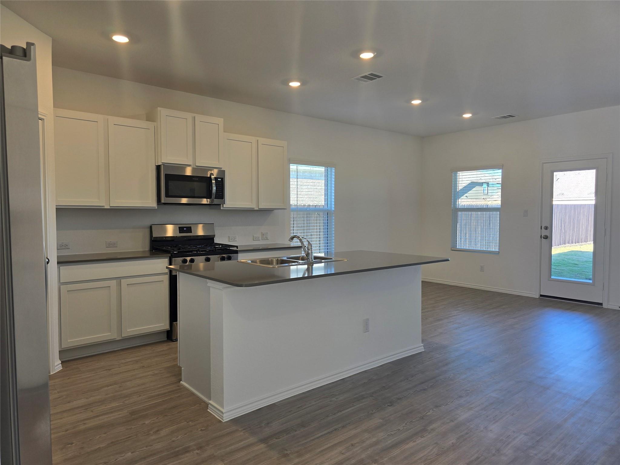 1816 Four Waters Loop Property Photo 11