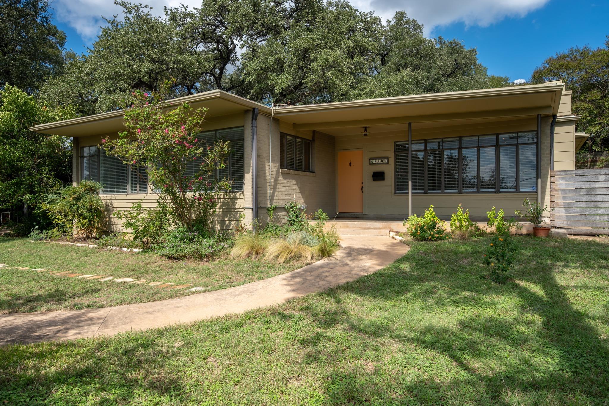 2100 Highgrove Ter Property Photo 1