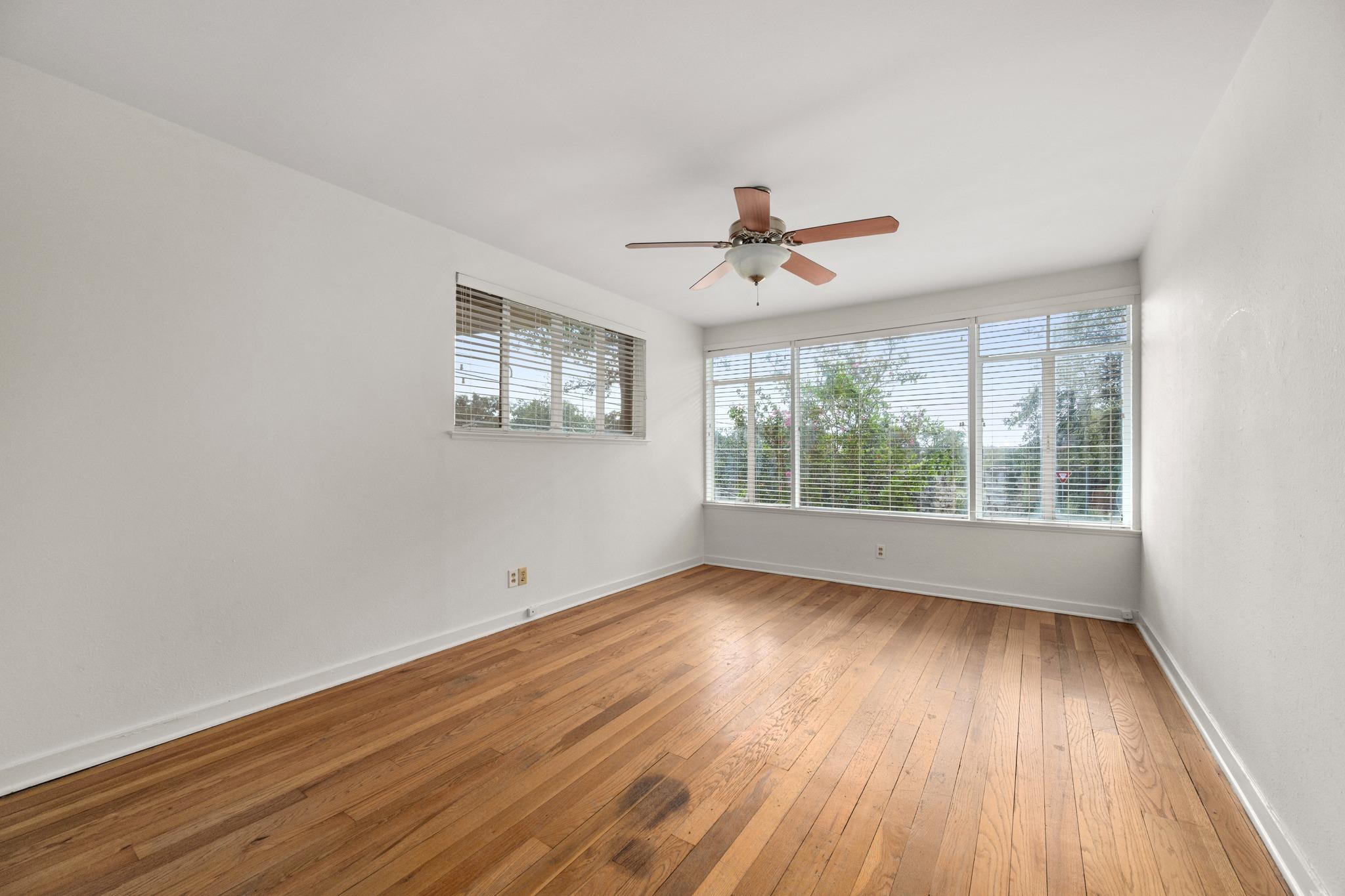 2100 Highgrove Ter Property Photo 16