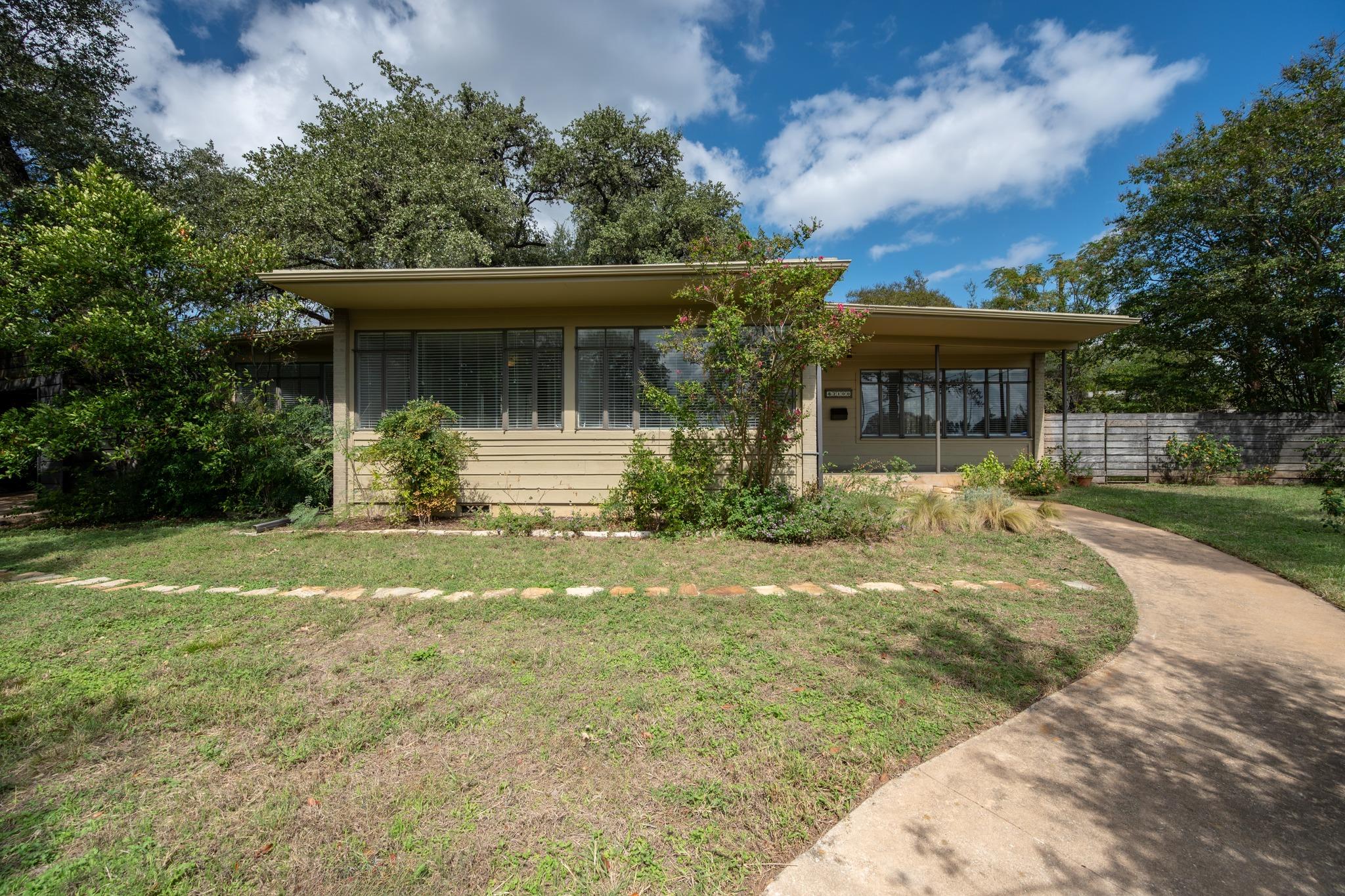 2100 Highgrove Ter Property Photo 28