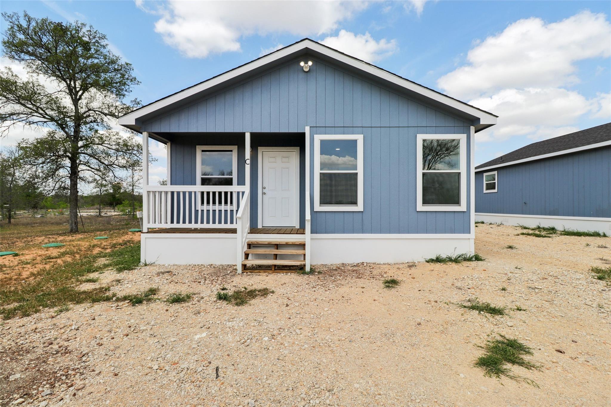 1087 Schubert Ln #c Property Photo 1