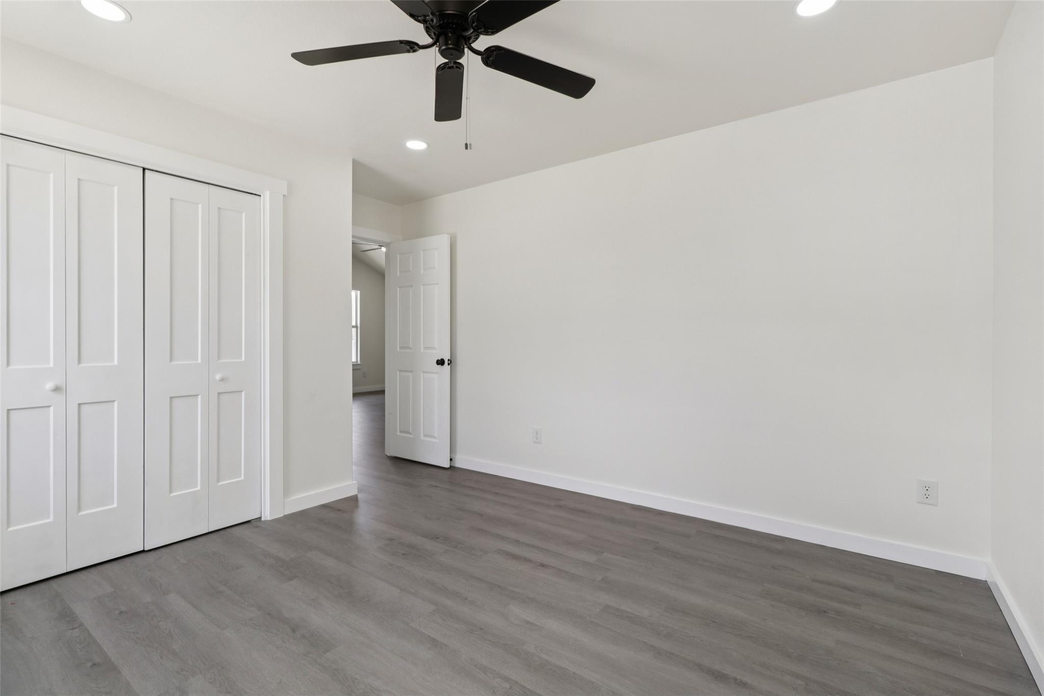 1087 Schubert Ln #c Property Photo 13