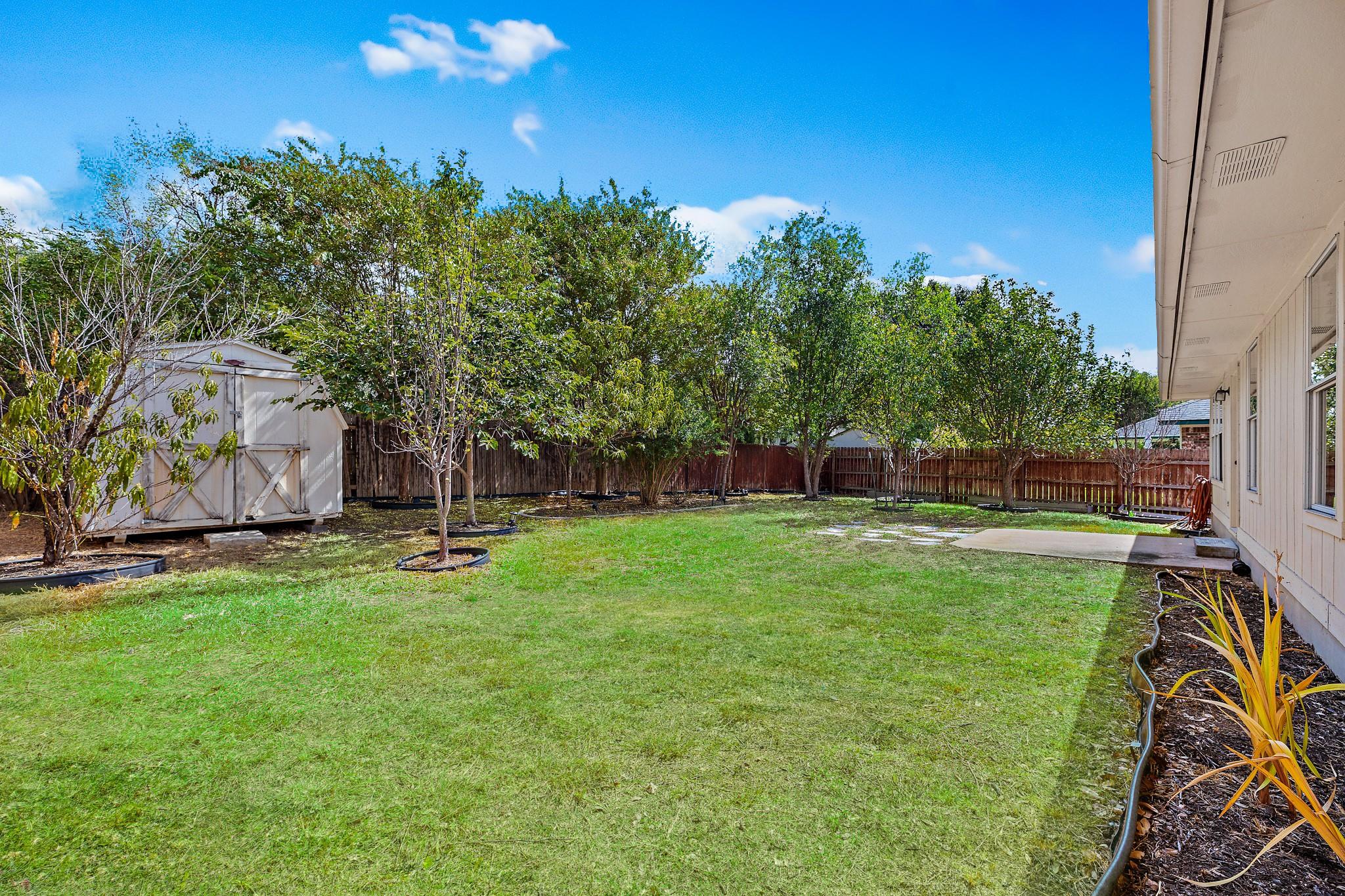 1208 Lochaline Loop Property Photo 38