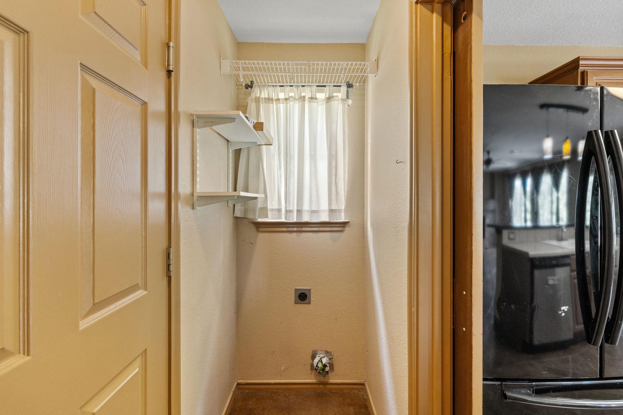 3634 Windhill Loop Property Photo 16