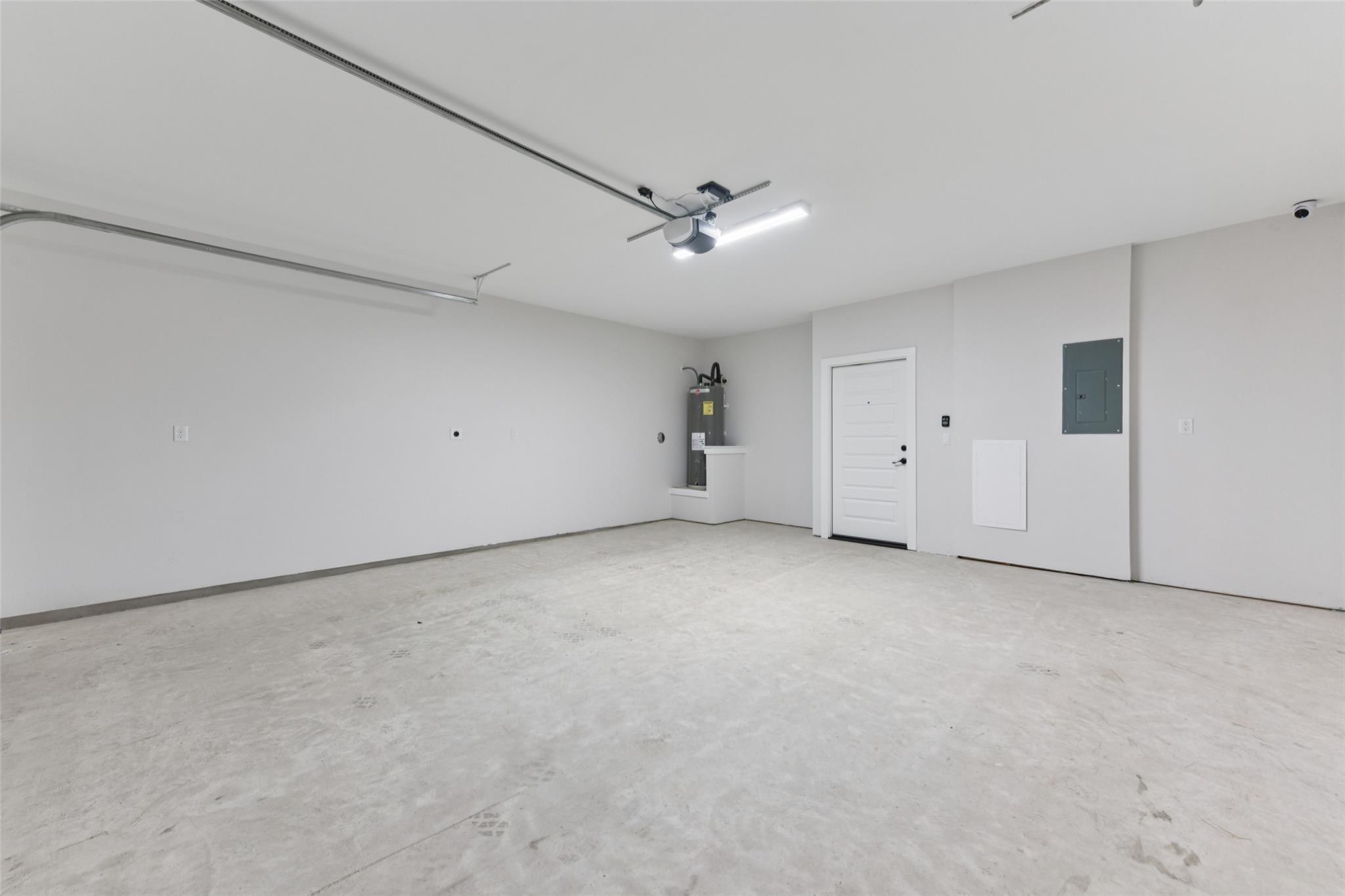 9304 Felix Sparke Dr Property Photo 33