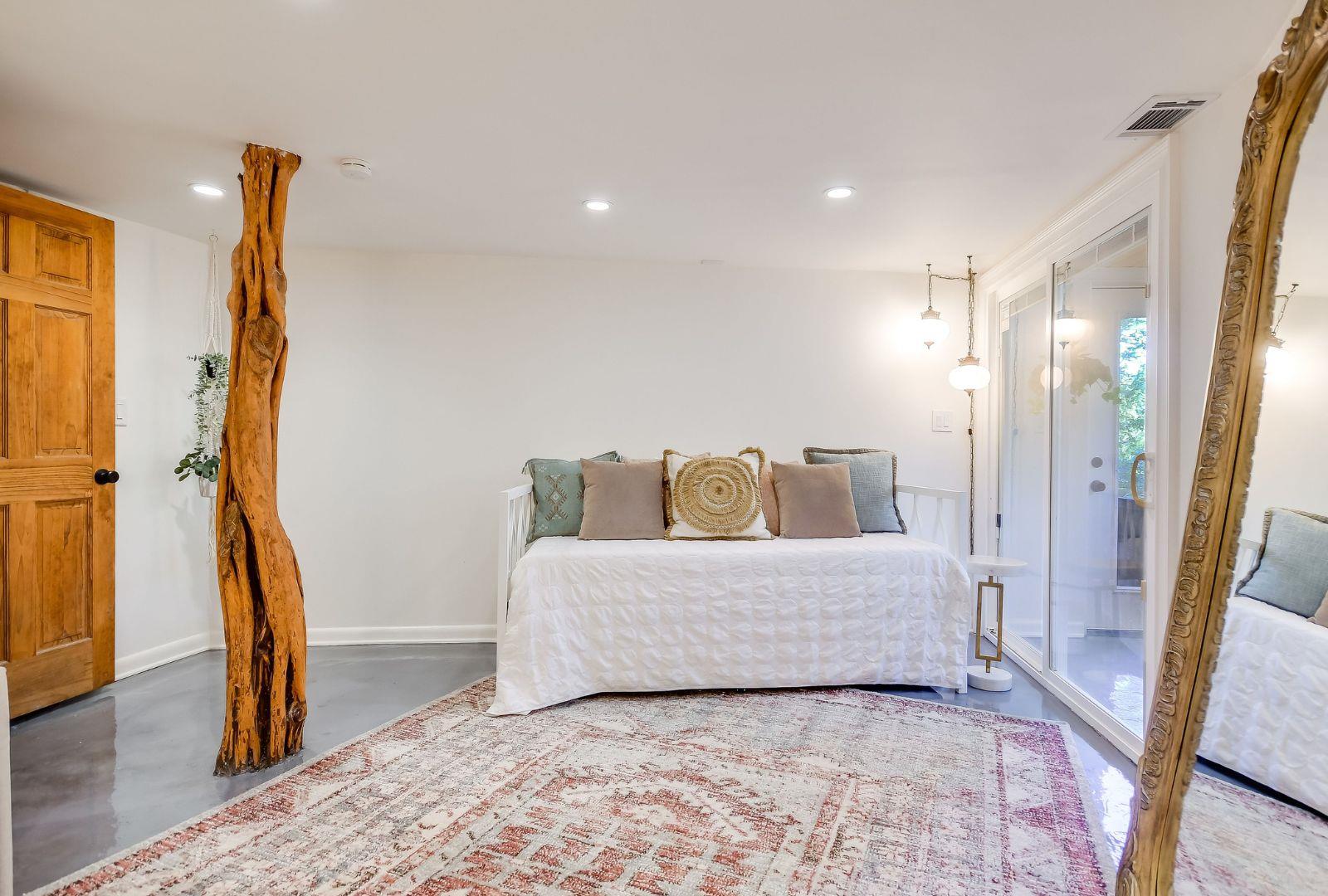 7758135 Property Photo 22
