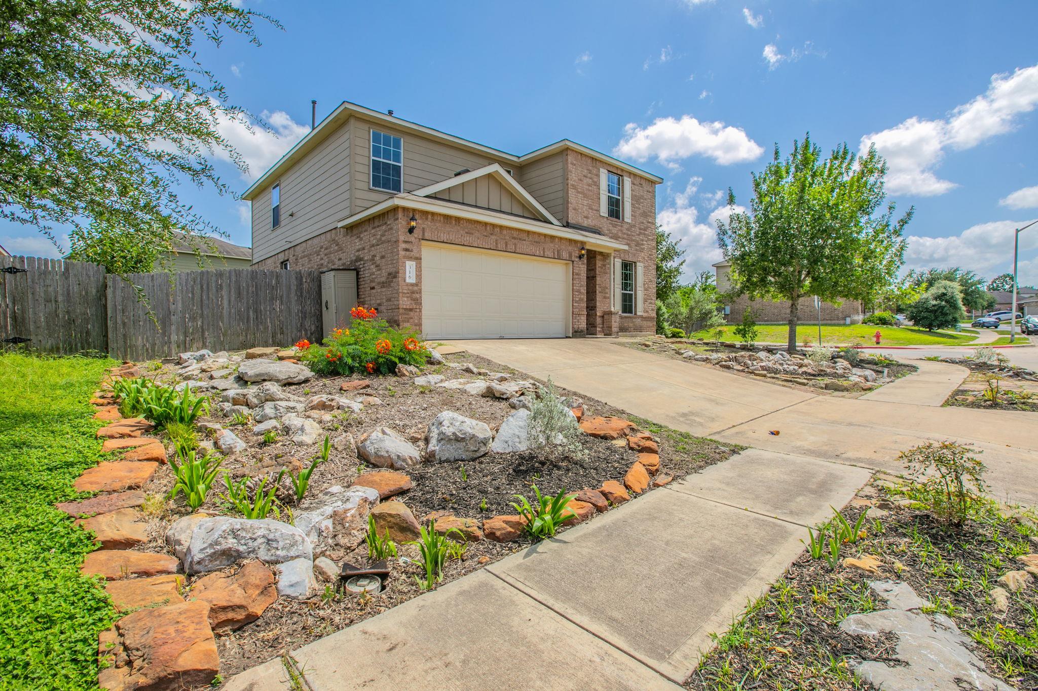 316 Pine Arbol None Property Photo 1