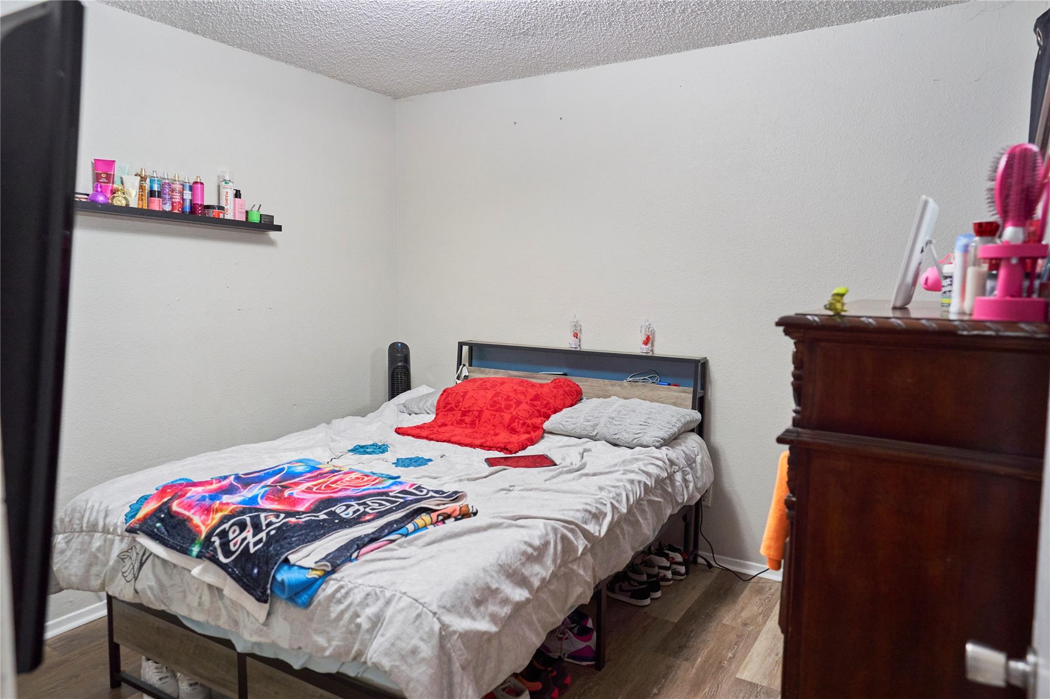 16003 Stoneham Cir Property Photo 10