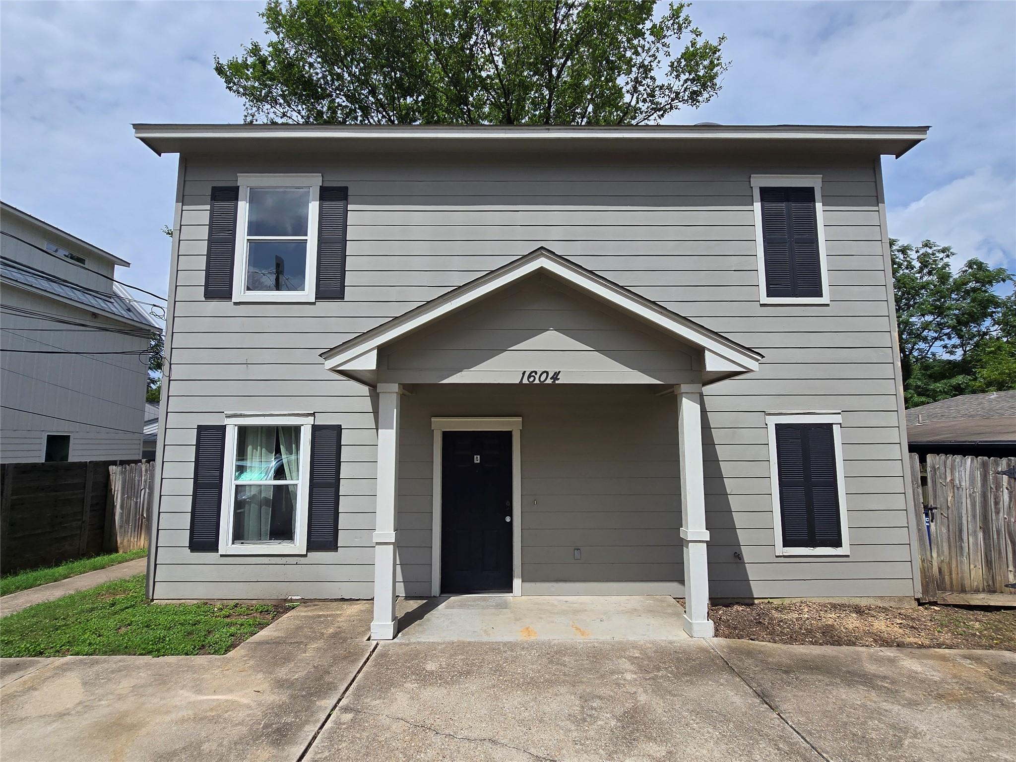 1604 Singleton Ave #a Property Photo 1
