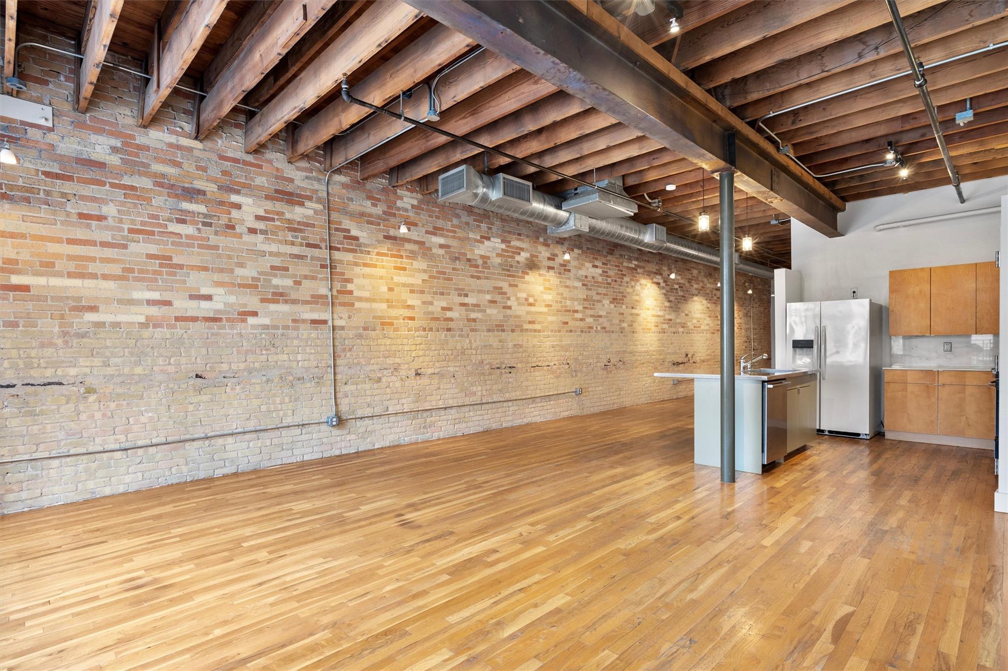 411 Brazos St #206 Property Photo 7