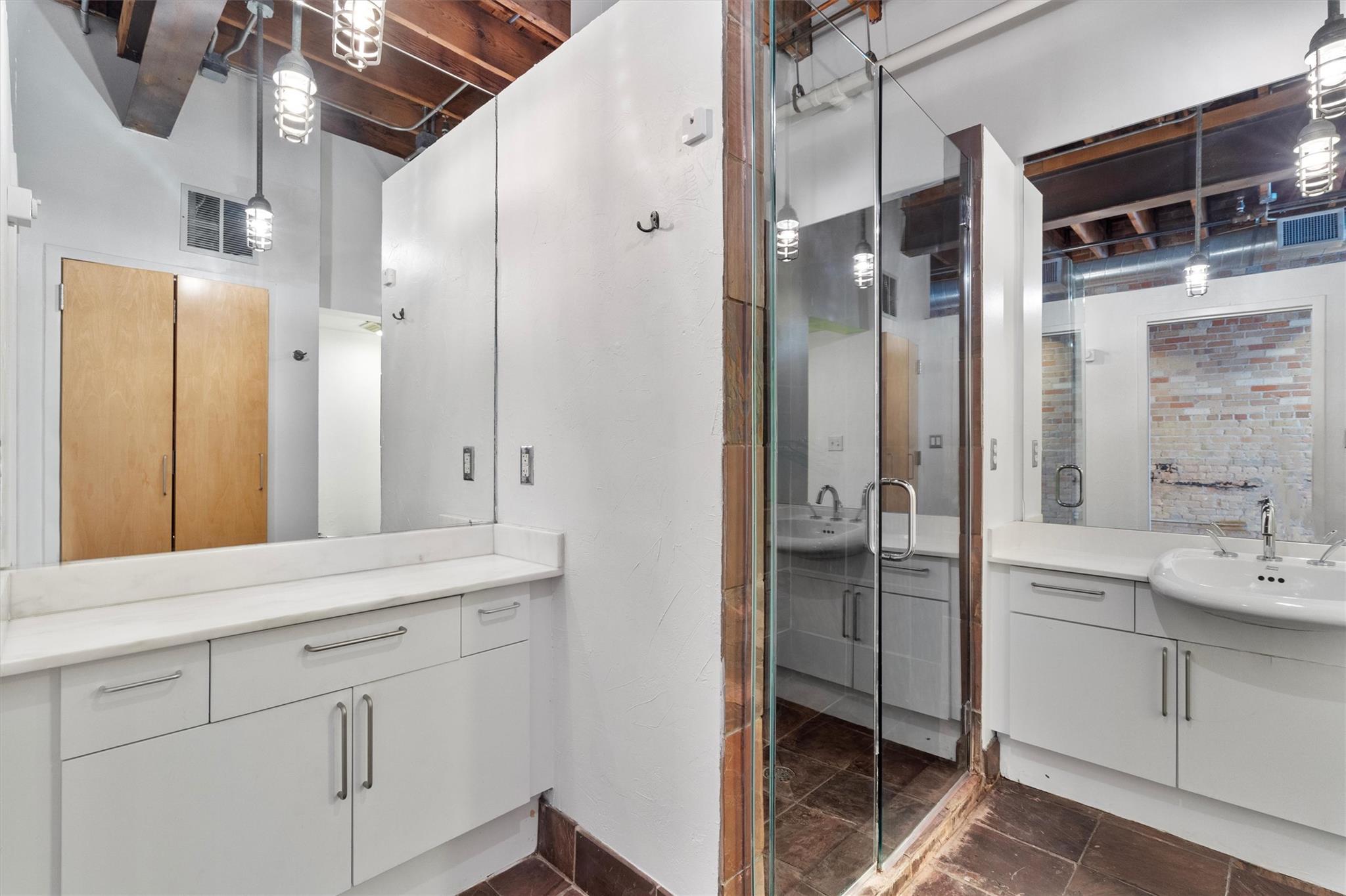 411 Brazos St #206 Property Photo 13