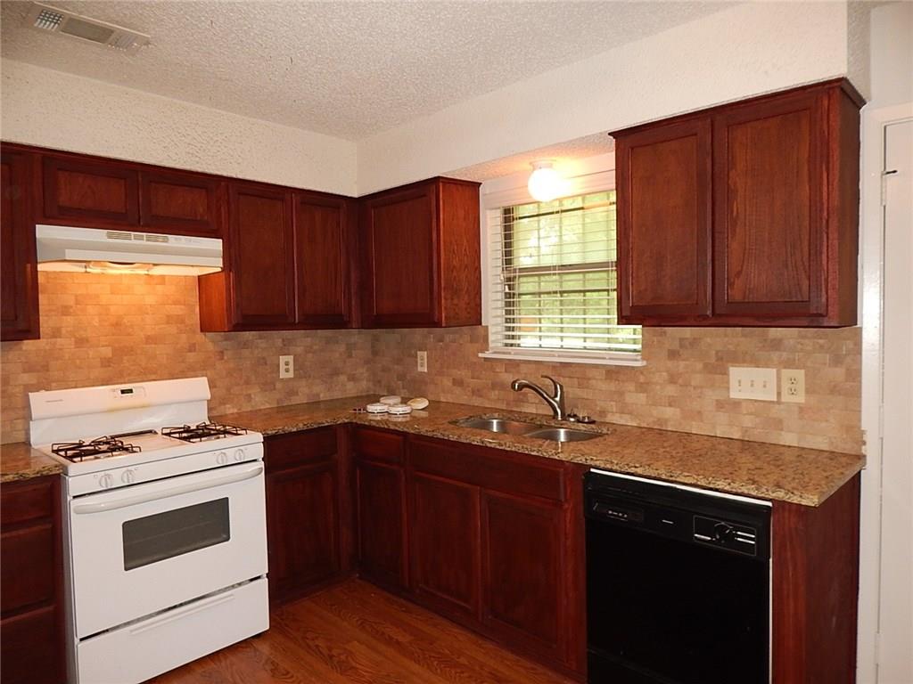 6206 Boxcar Run Property Photo 6