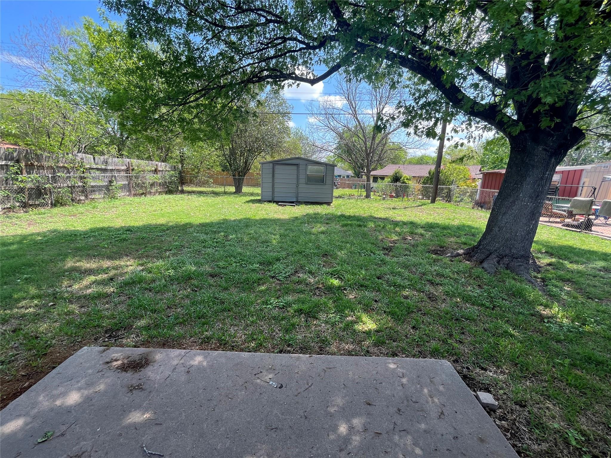 4609 Greenridge Ter Property Photo 3