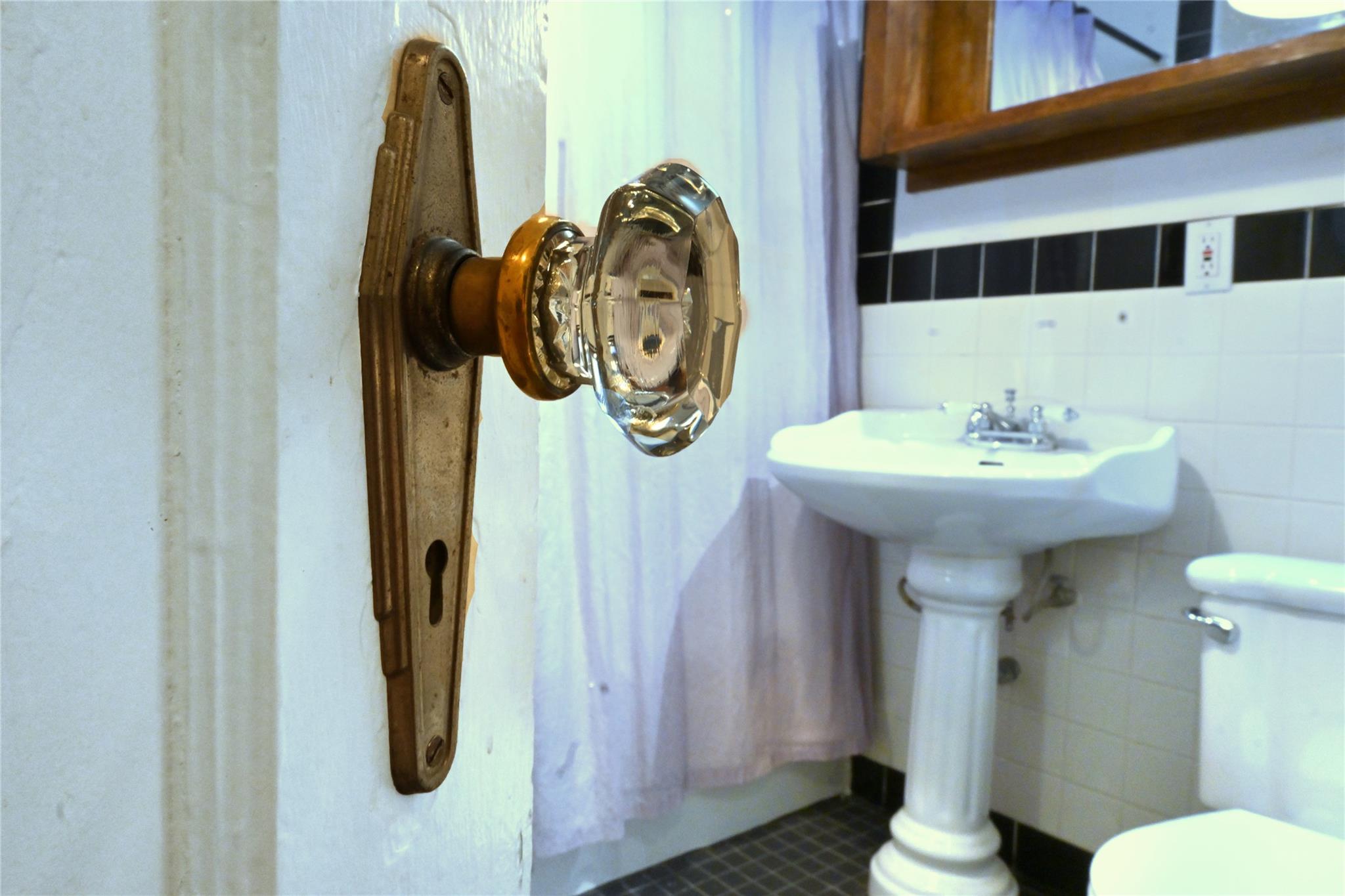 4708 Shoalwood Ave Property Photo 12