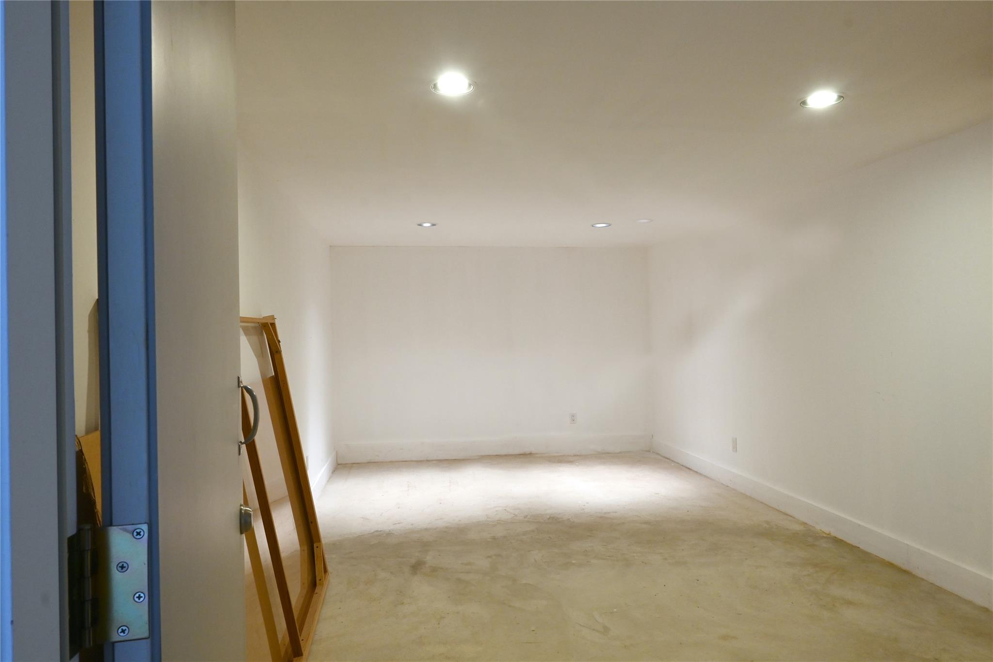 4708 Shoalwood Ave Property Photo 21