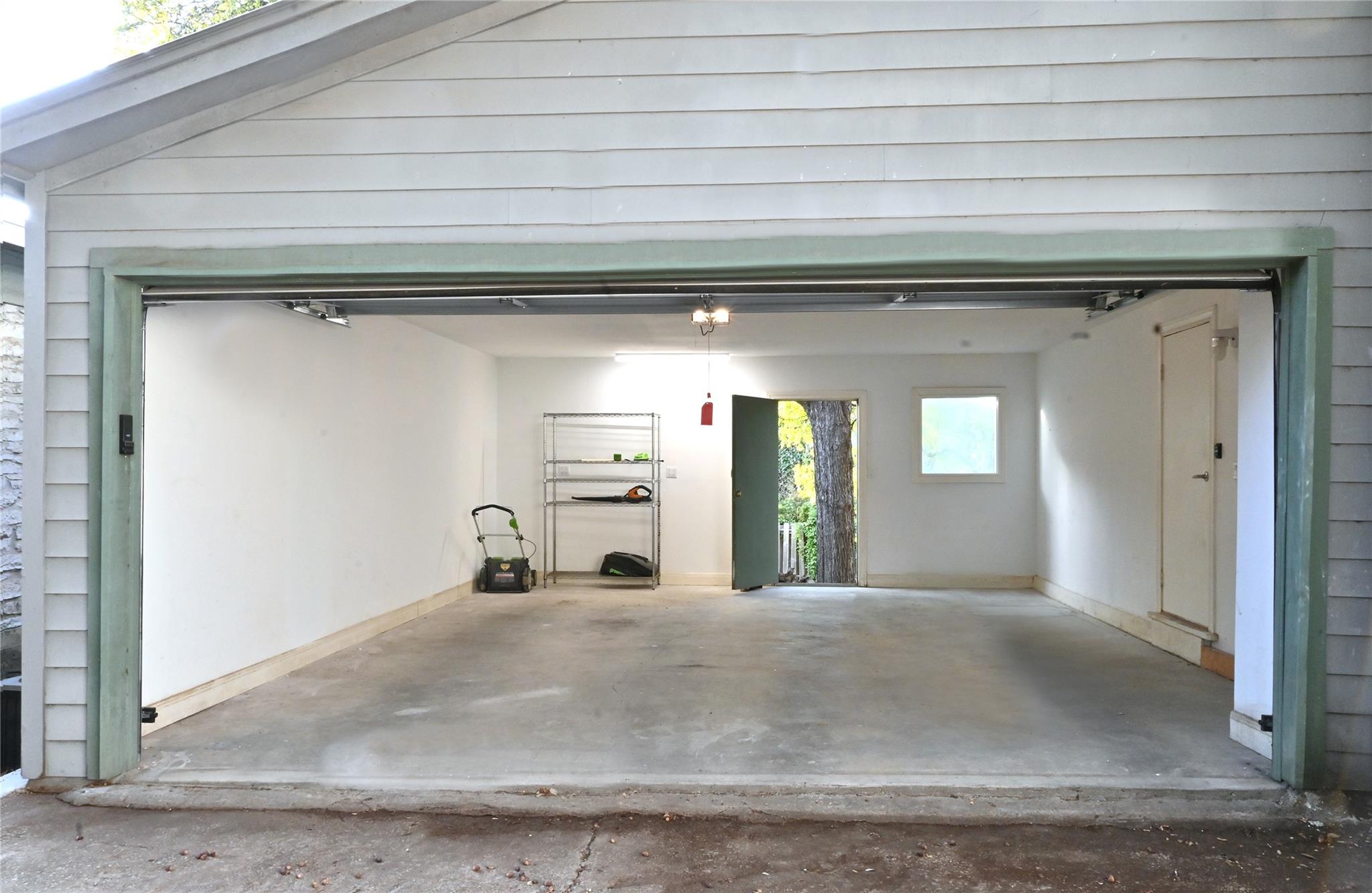 4708 Shoalwood Ave Property Photo 22
