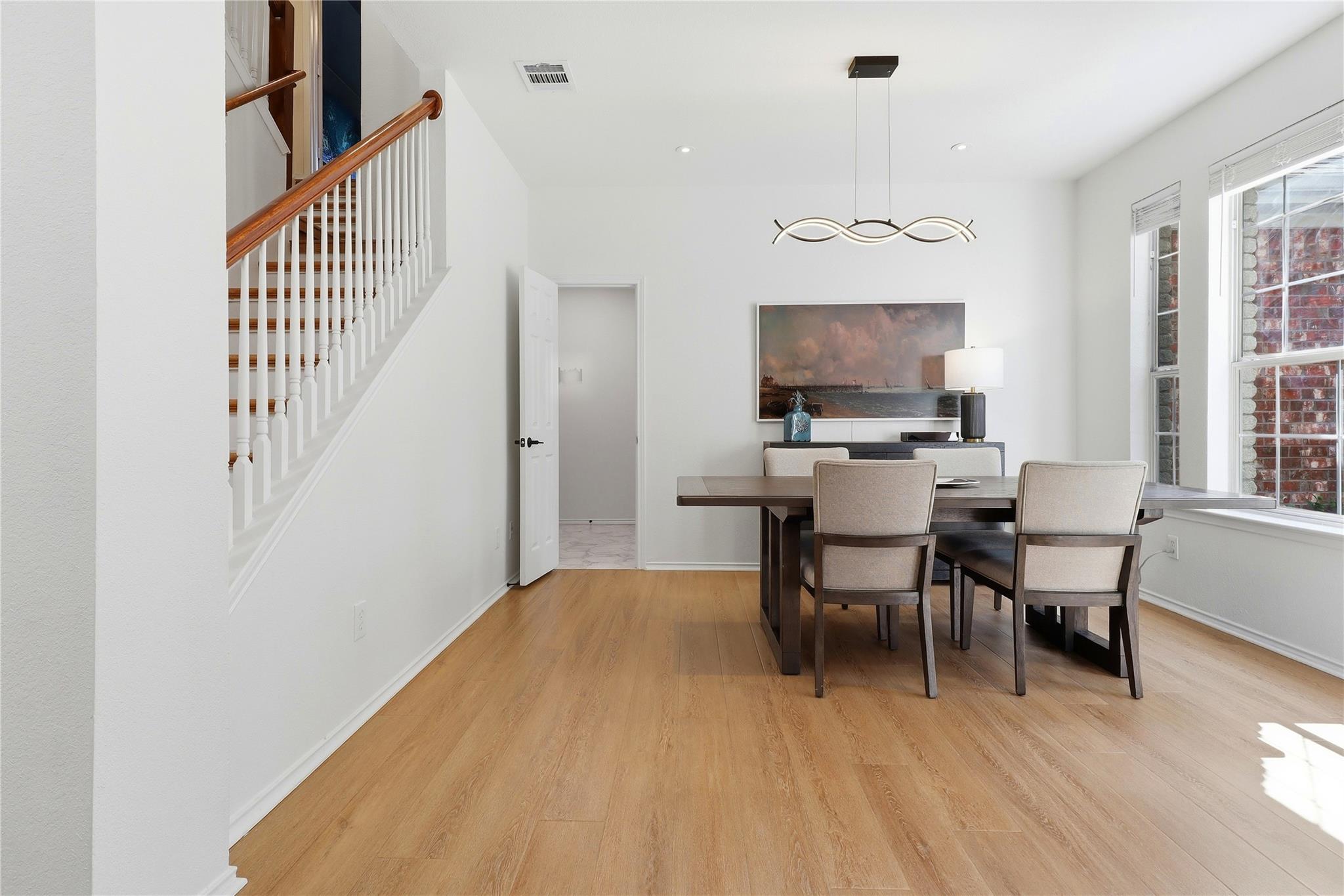 3207 Misty Oaks Way Property Photo 7
