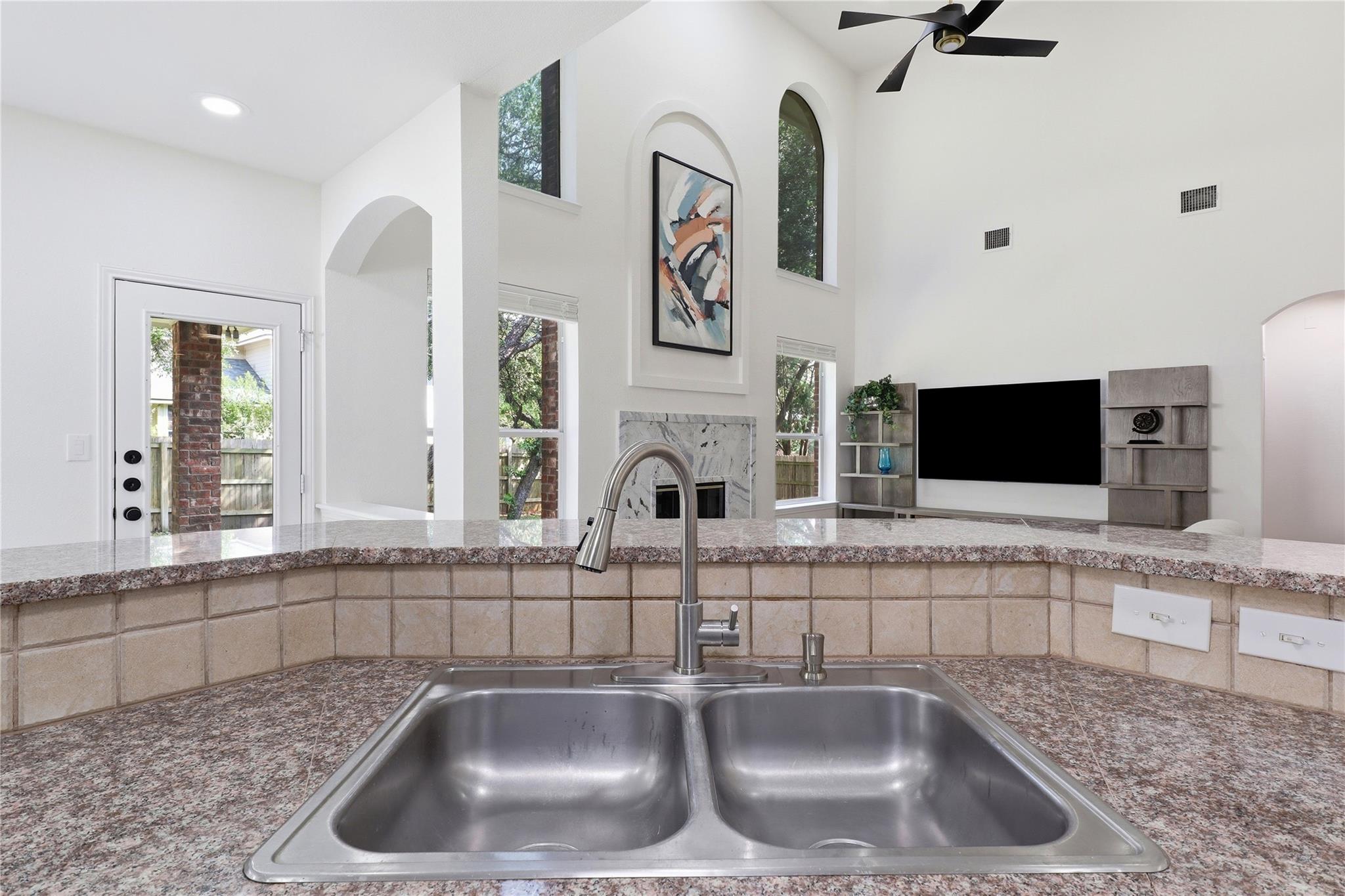 3207 Misty Oaks Way Property Photo 12