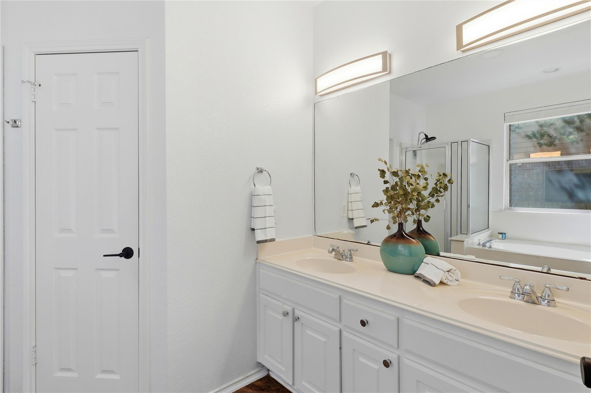 3207 Misty Oaks Way Property Photo 20