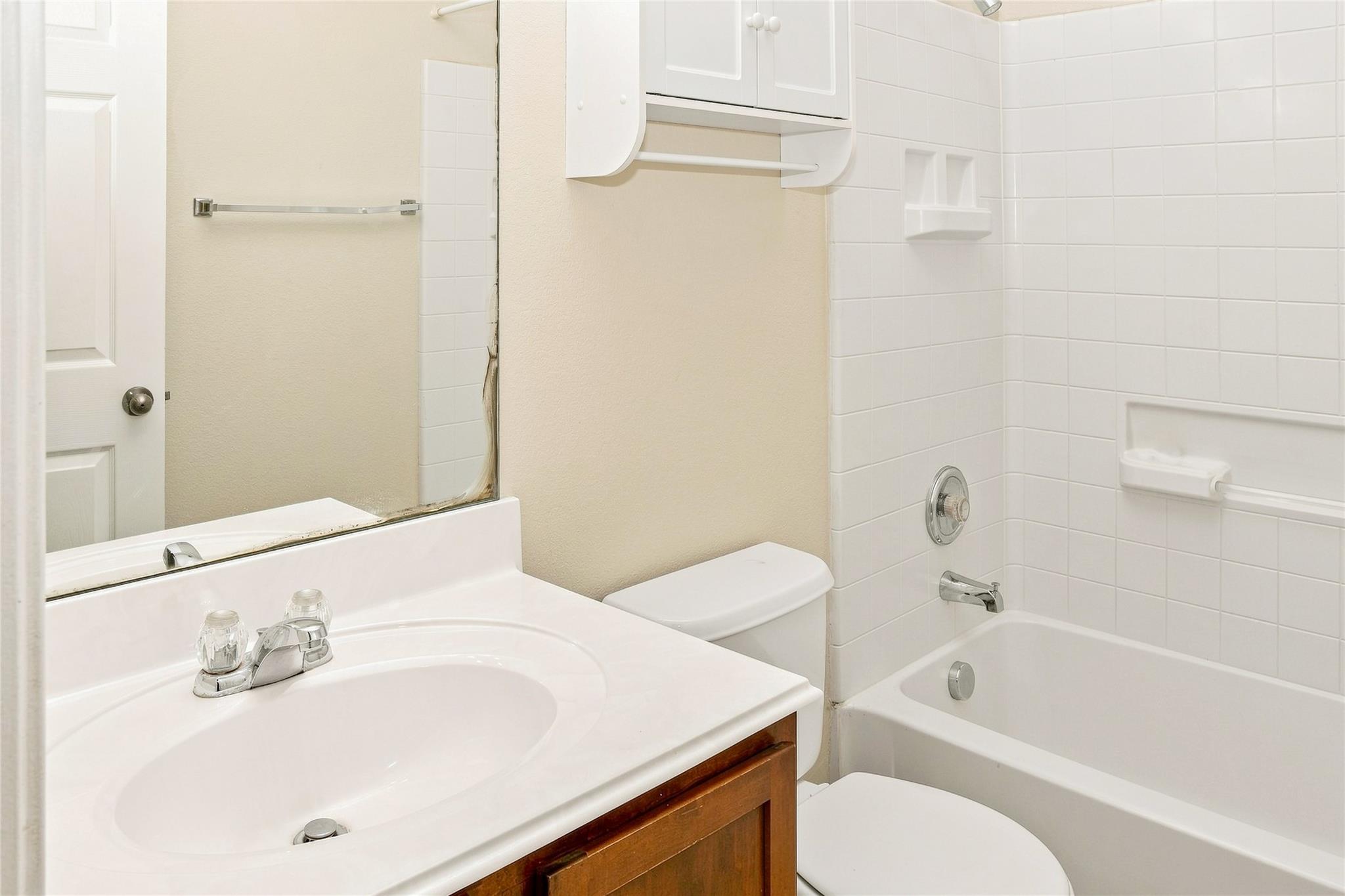 1817 Shaker Trl Property Photo 6