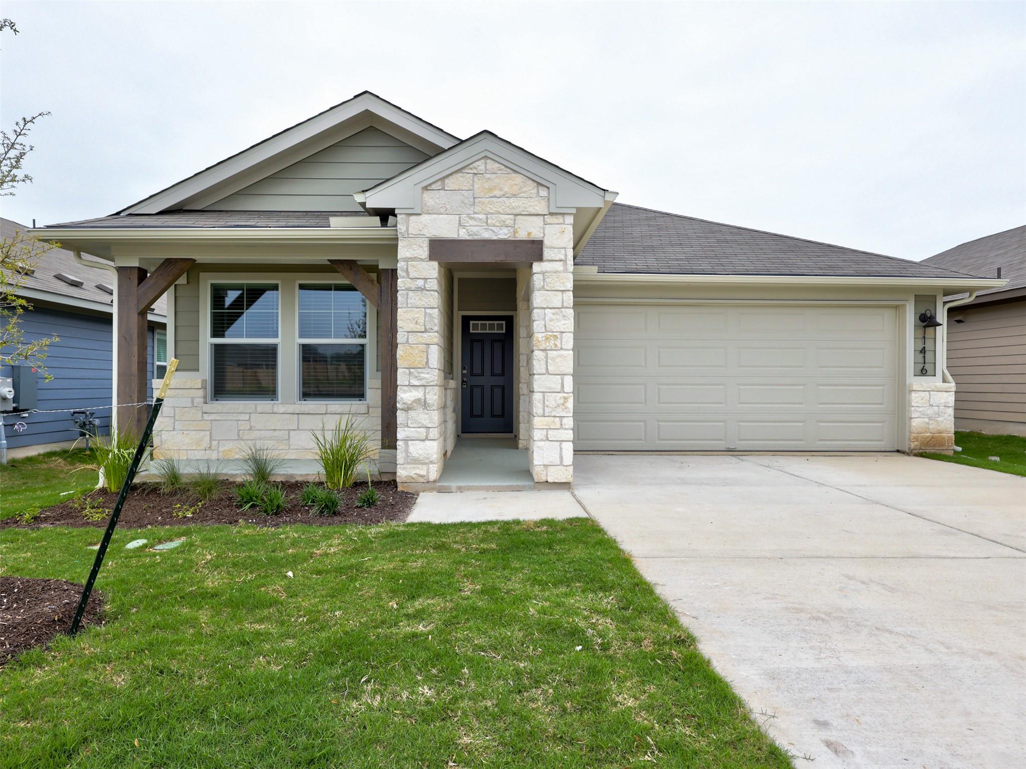 11416 Saint Thomas Dr Property Photo 1