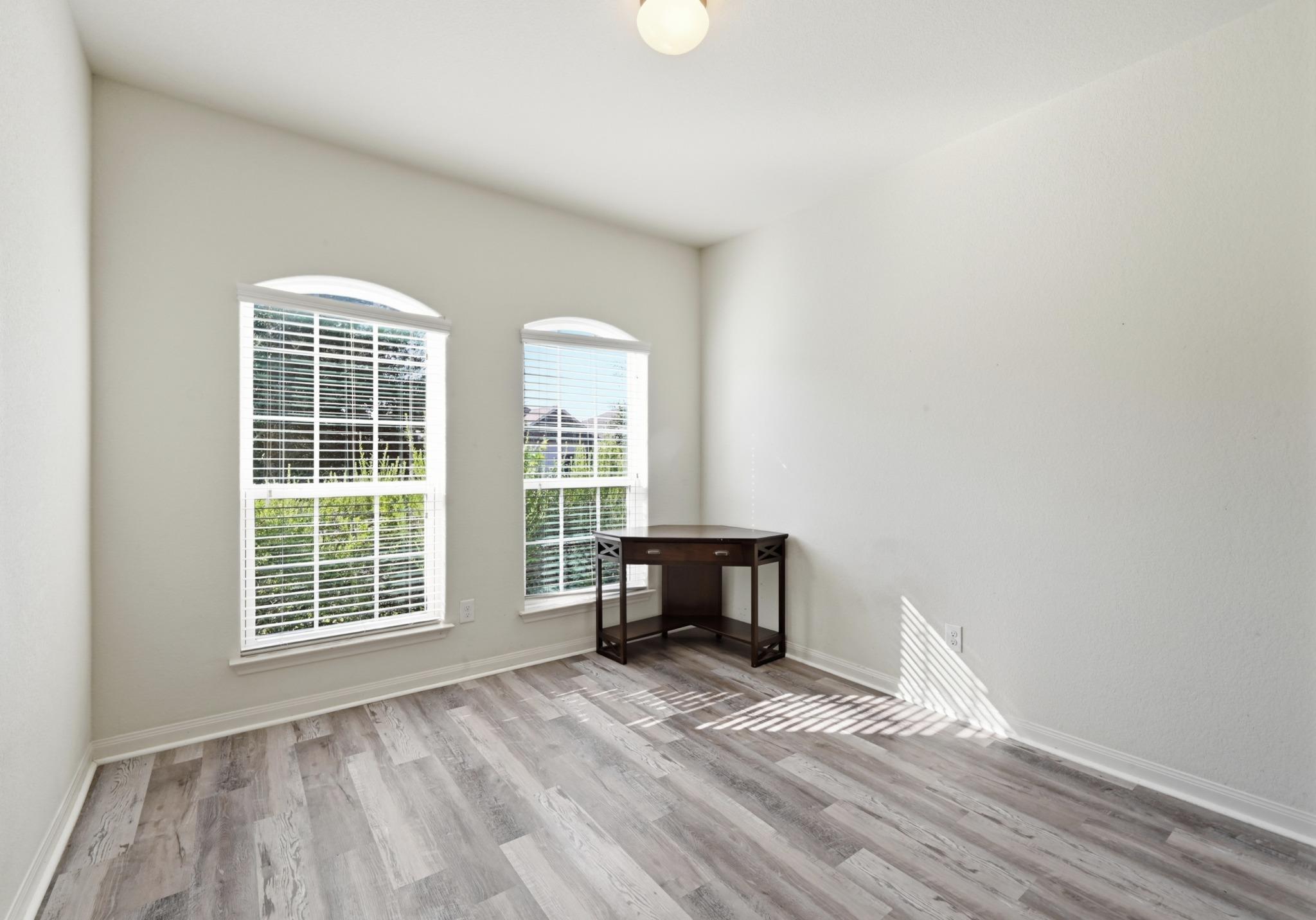 1216 Violet Ln Property Photo 18
