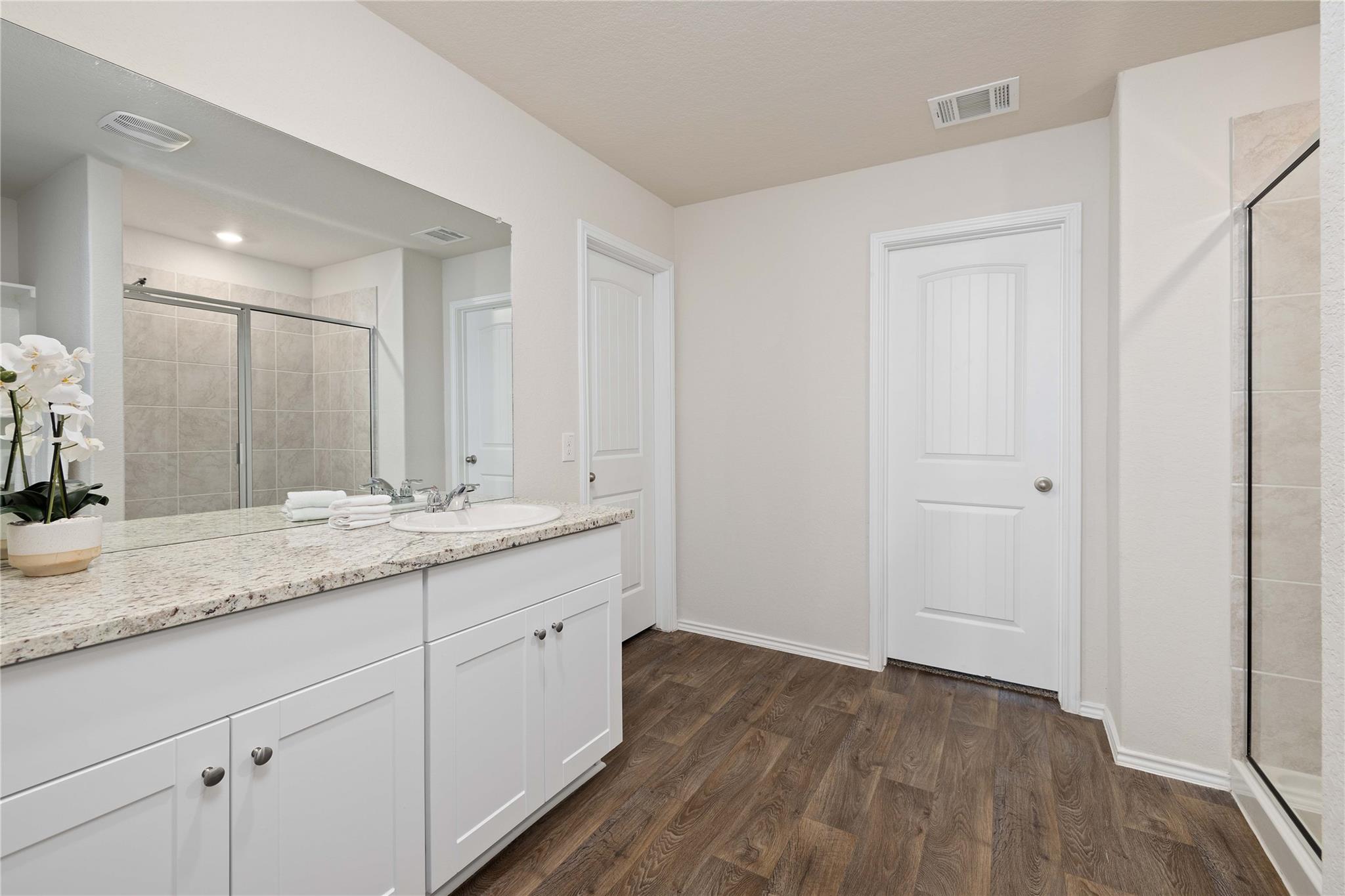 2838 Brogan Crk Property Photo 14