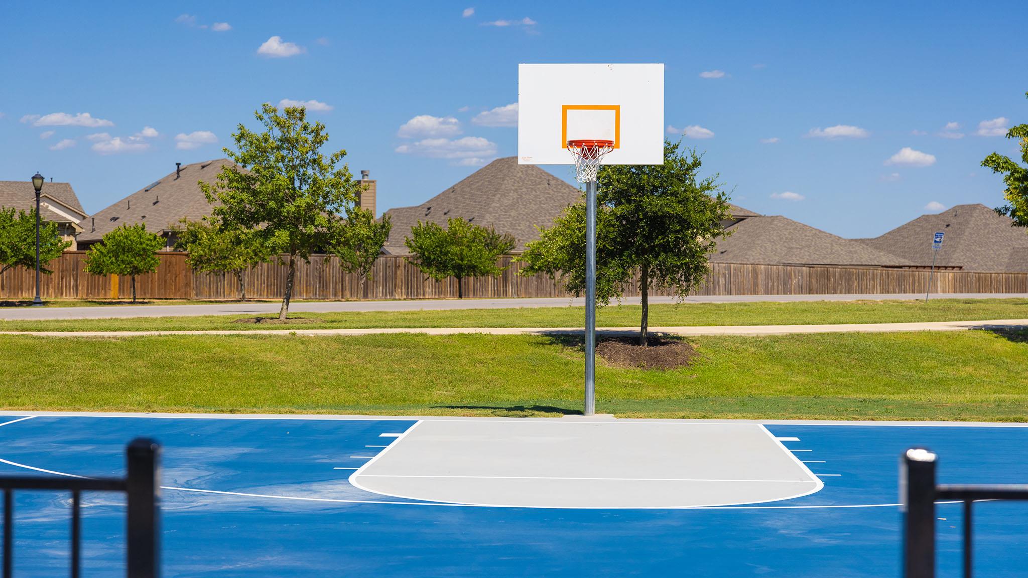 570 Bay Breeze Dr Property Photo 5