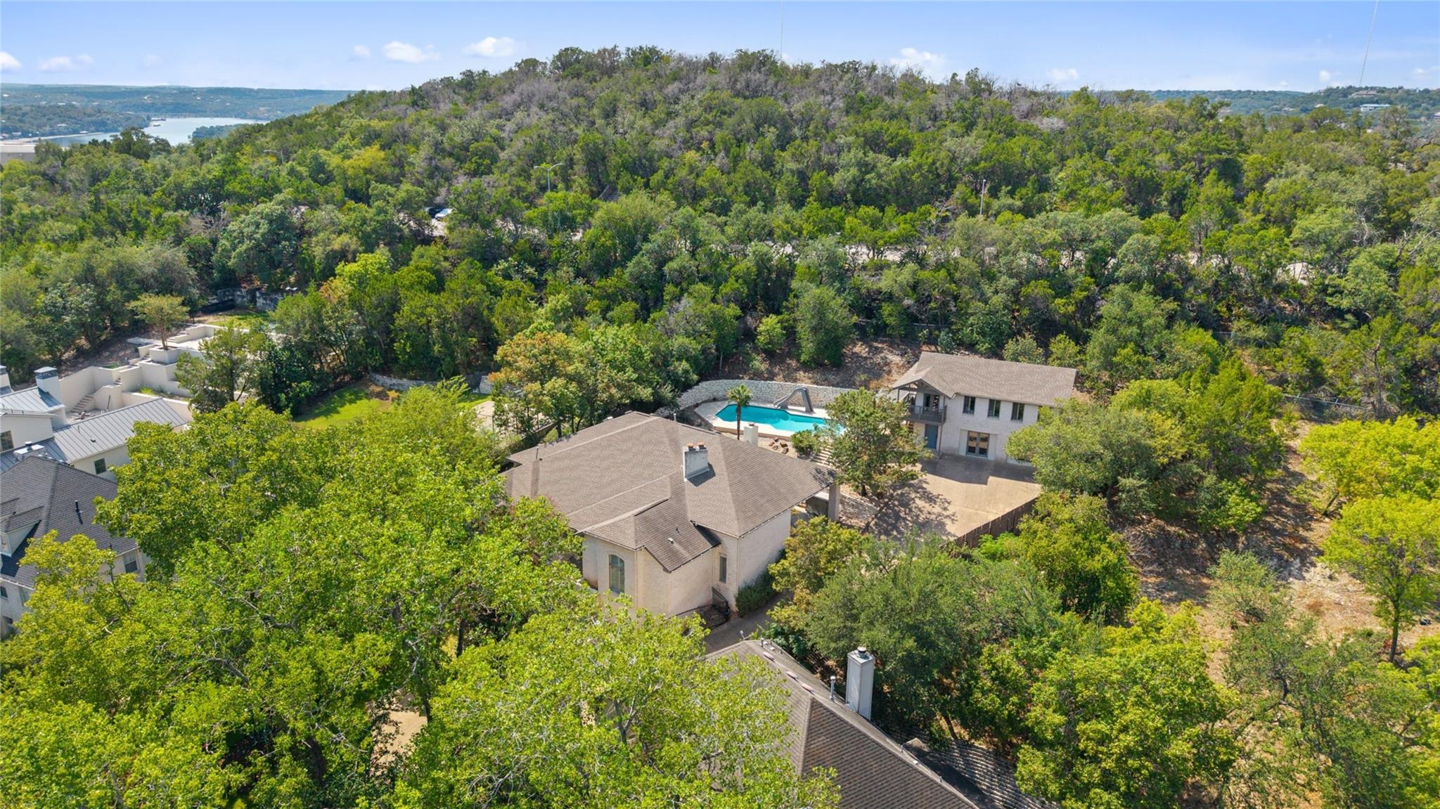 3904 Bonnell Dr Property Photo 1