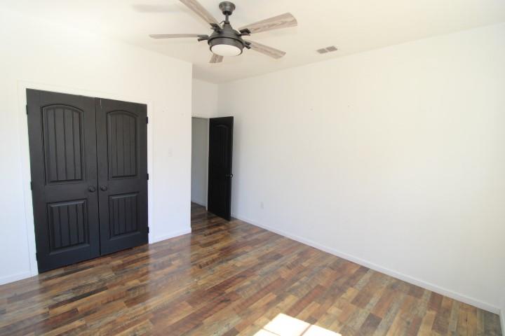 536 E Third St Property Photo 22