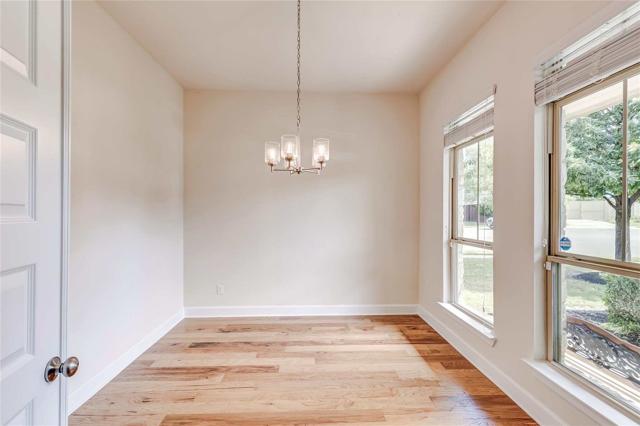 345 Fort Cobb Way Property Photo 6