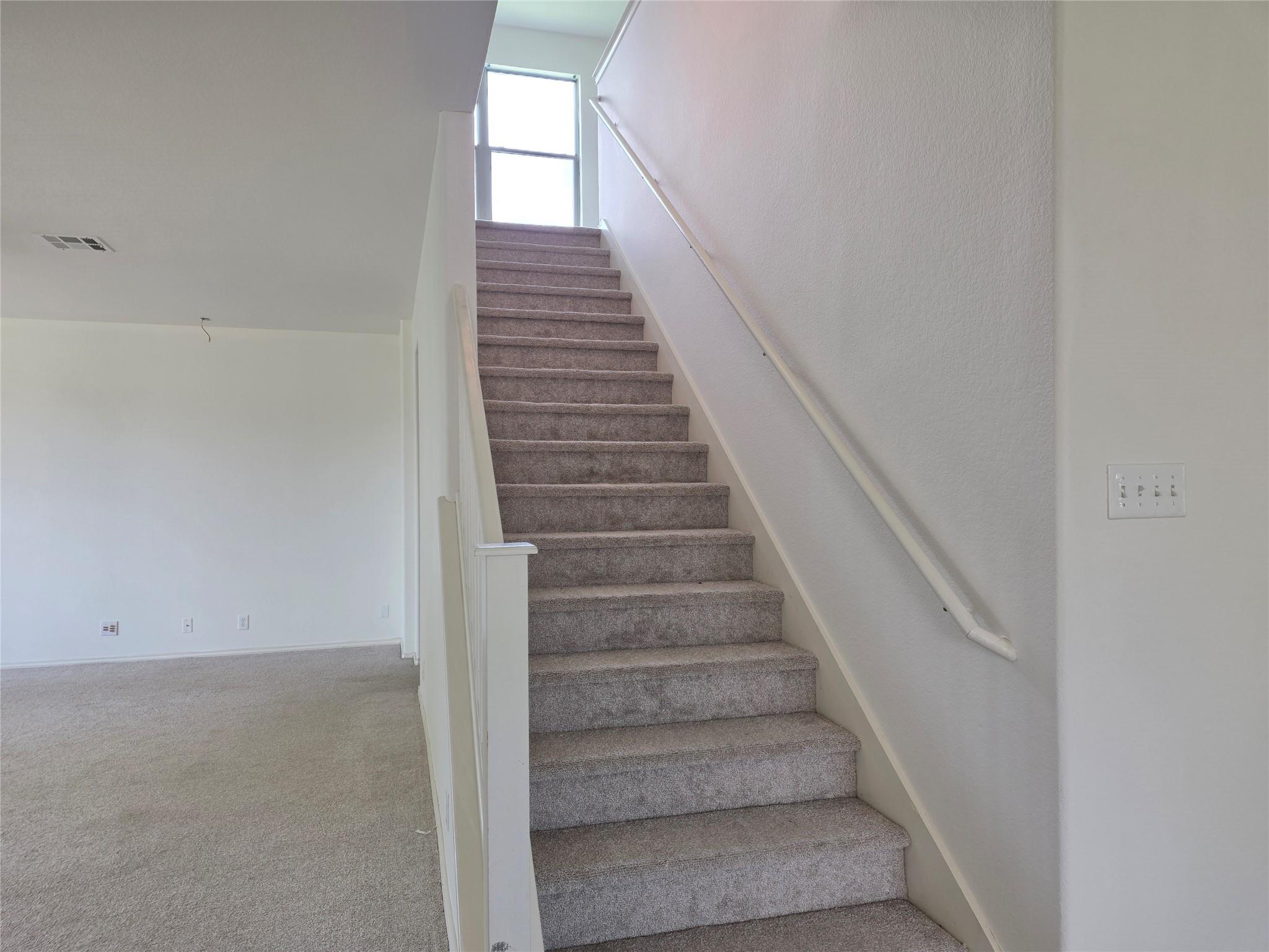 160 Mistletoe Ln Property Photo 12