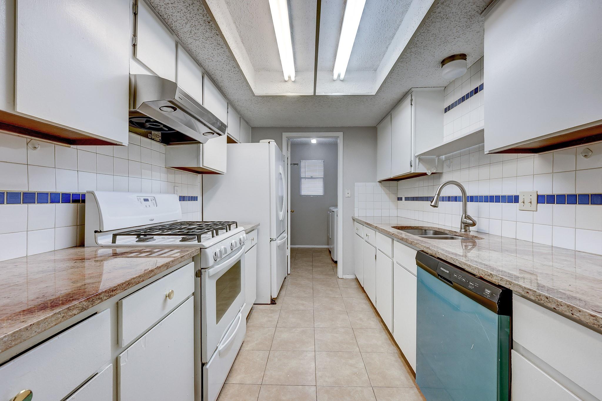 6300 Capriola Dr Property Photo 11