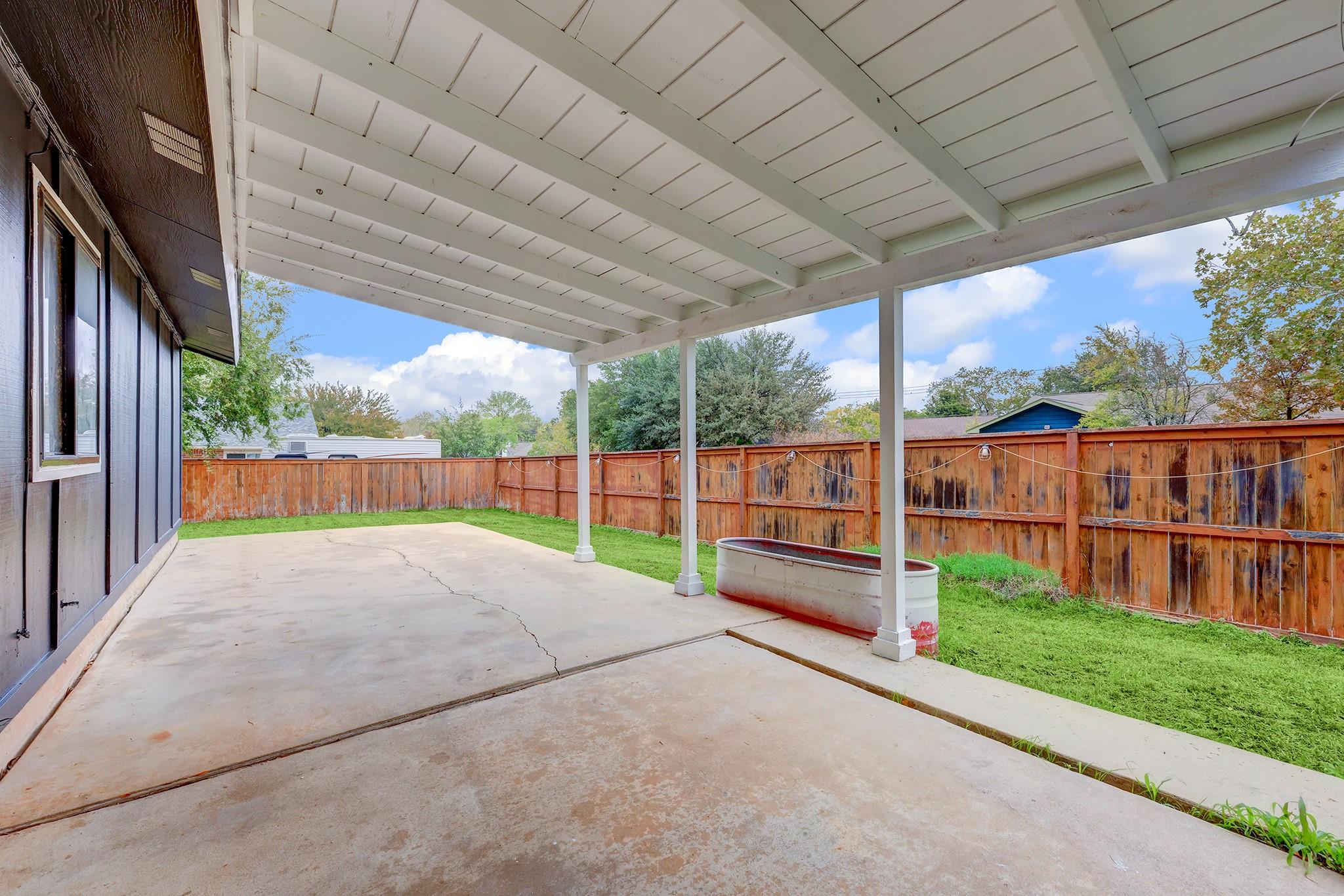 6300 Capriola Dr Property Photo 21
