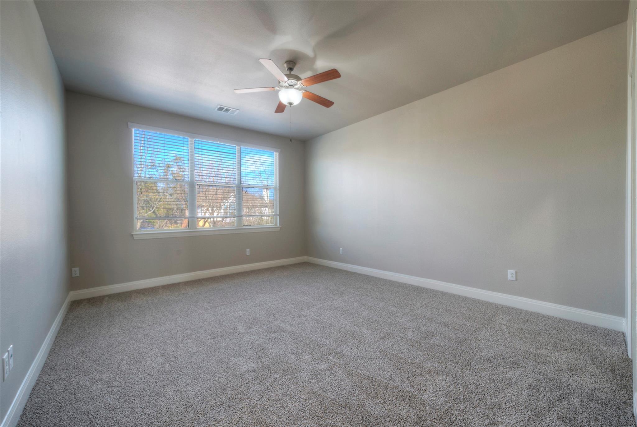 700 Applewood Dr Dr C Property Photo 5