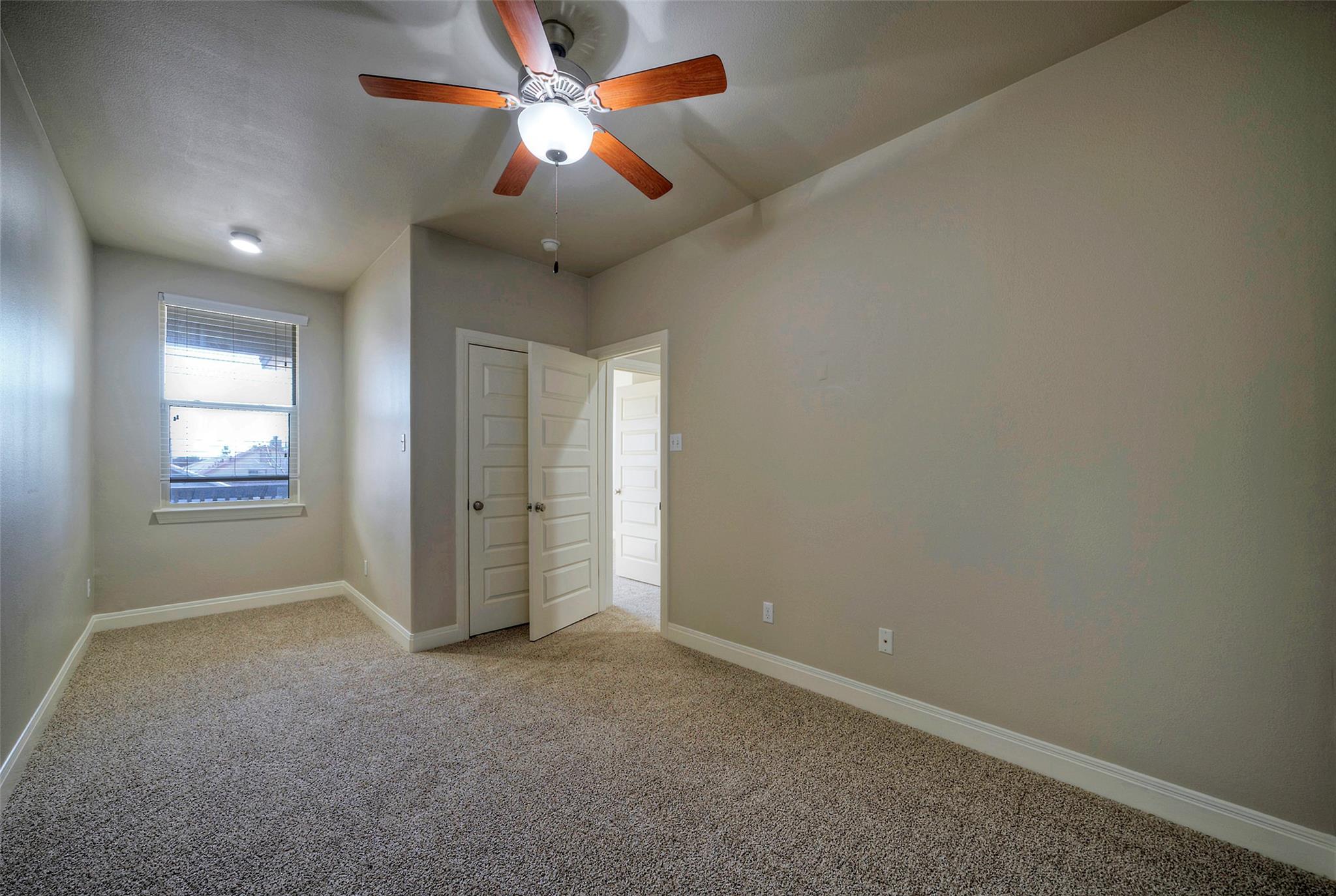 700 Applewood Dr Dr C Property Photo 13