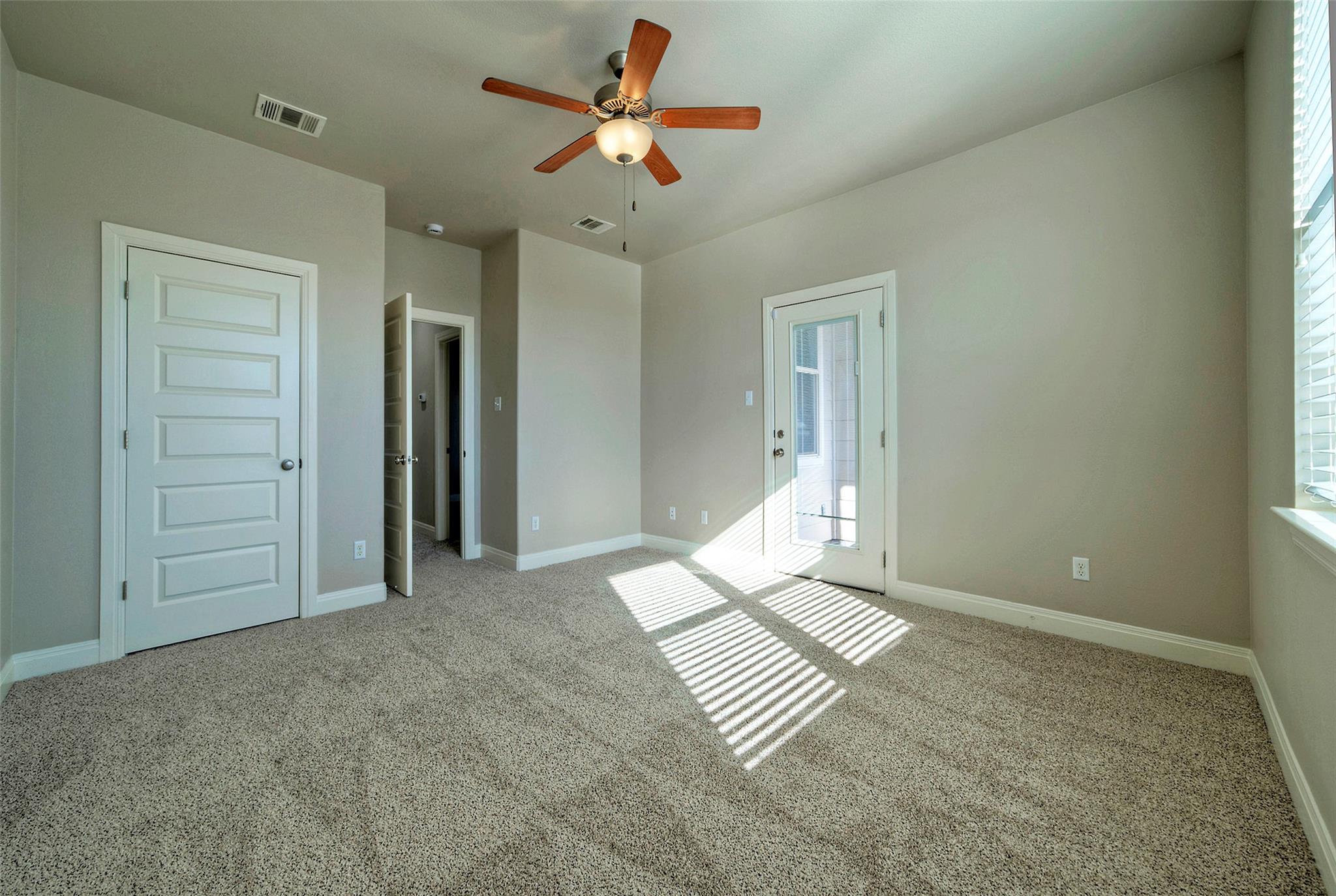 700 Applewood Dr Dr C Property Photo 14