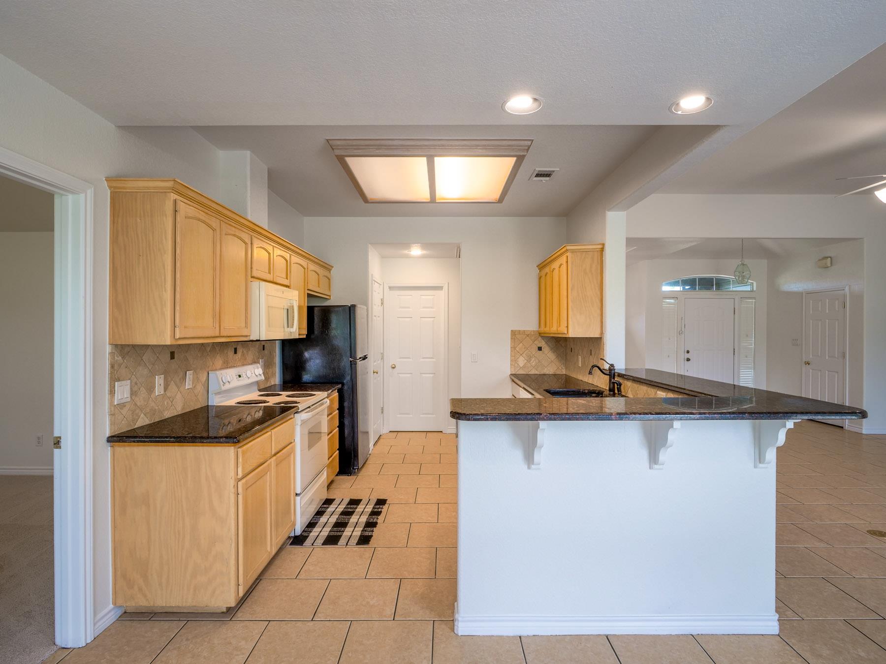 408 Spyglass St Property Photo 10