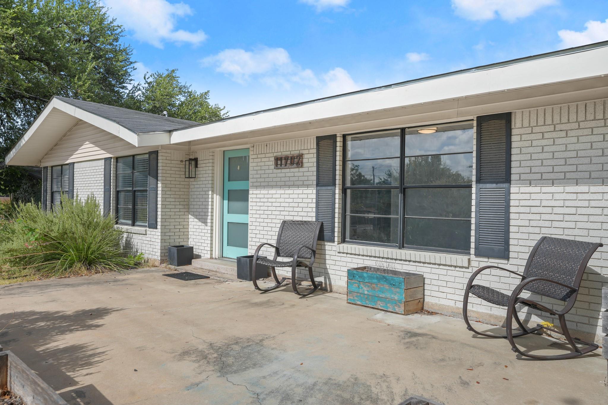 11702 Oak Trl Property Photo 2