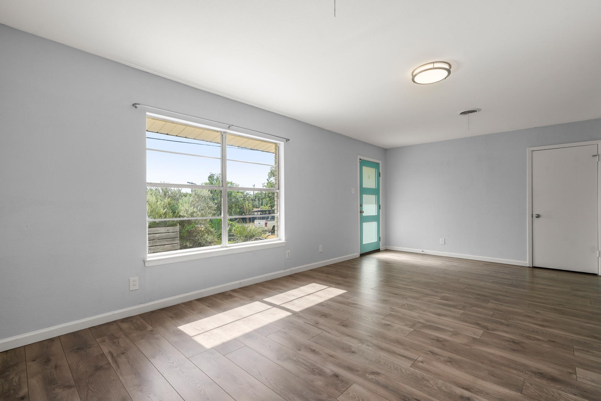 11702 Oak Trl Property Photo 5