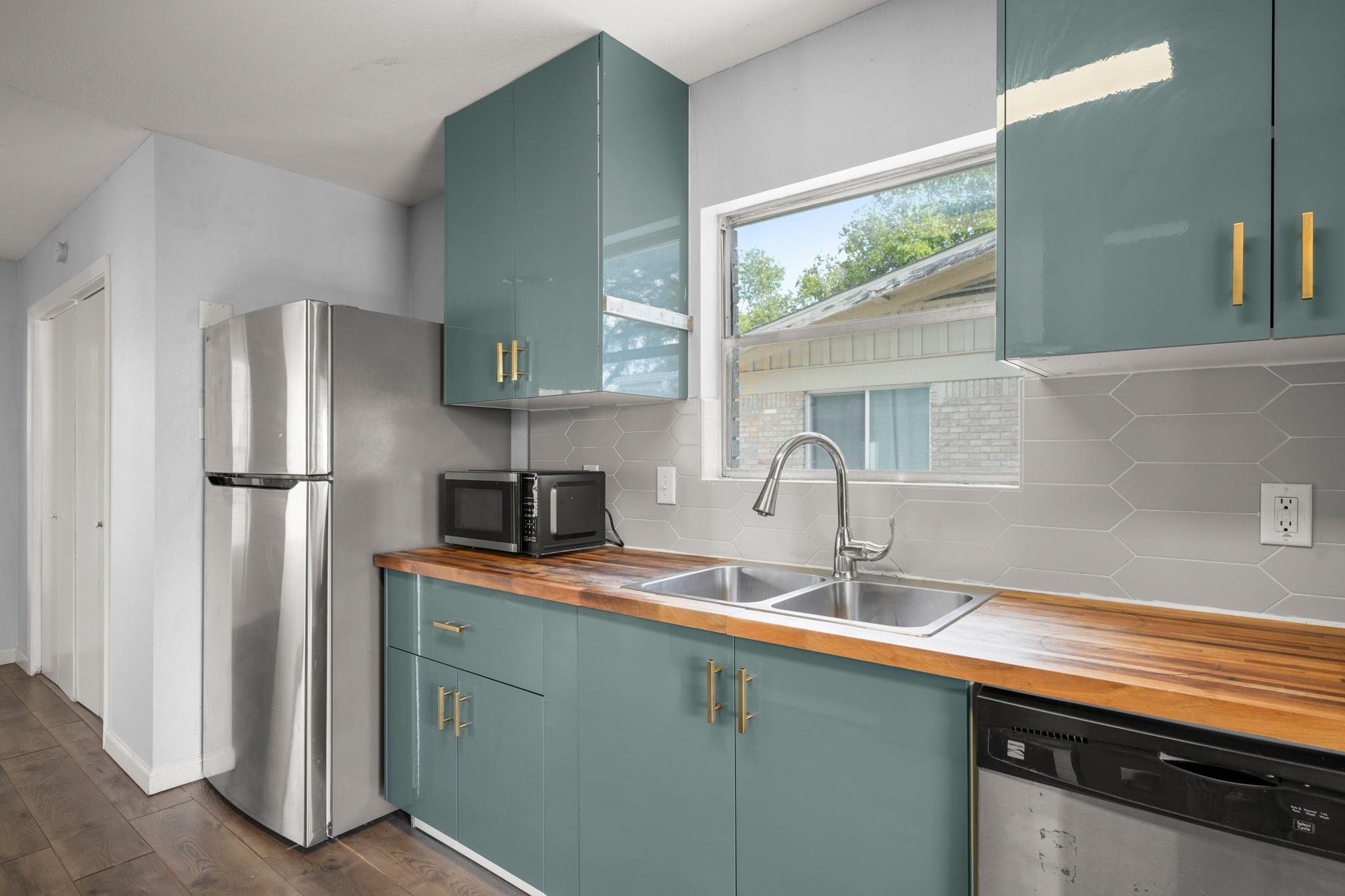 11702 Oak Trl Property Photo 6