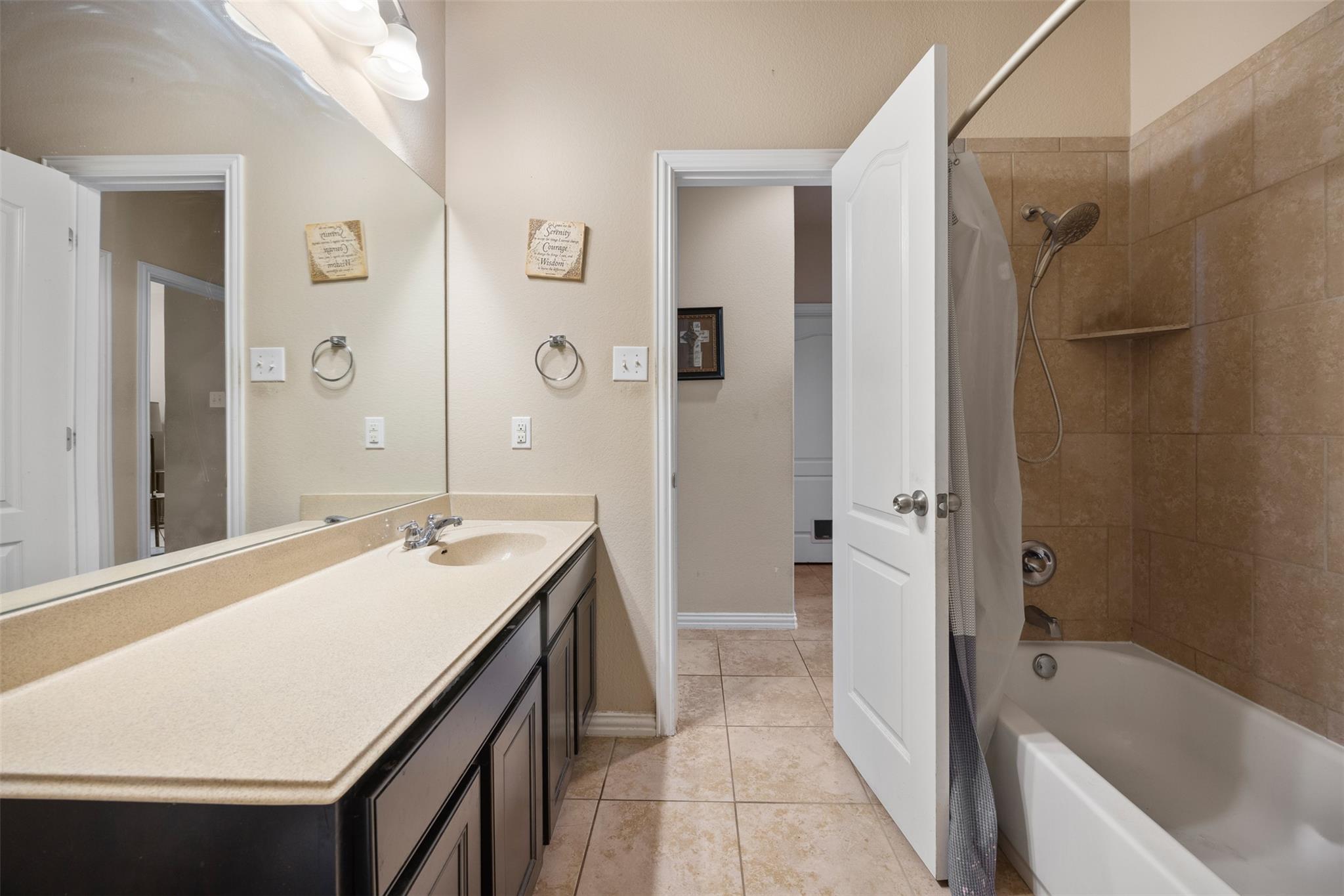 258 Snow Owl Holw Property Photo 15