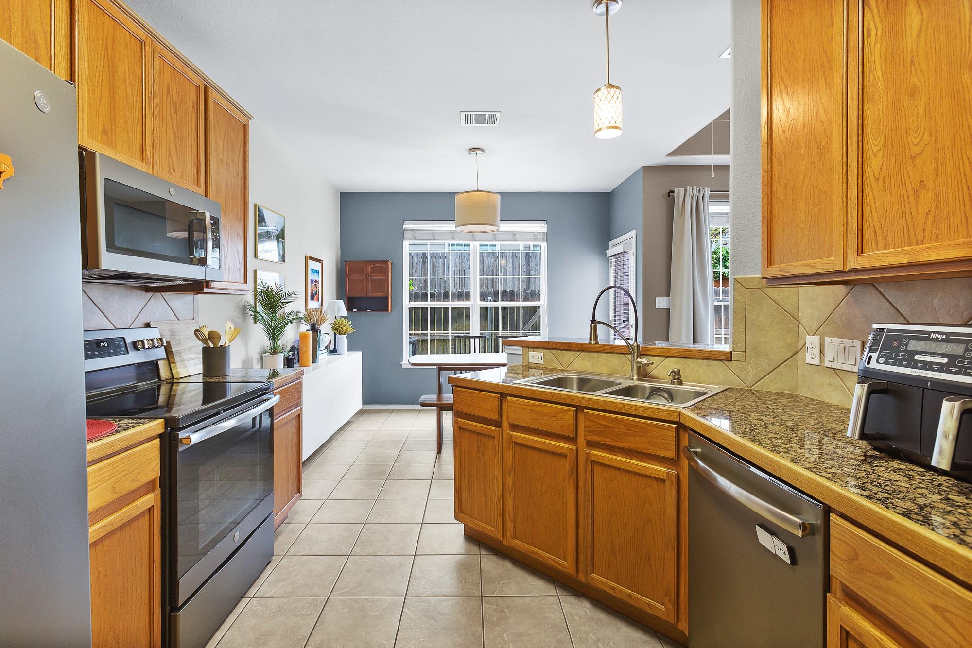 2632 Century Park Blvd #37 Property Photo 6