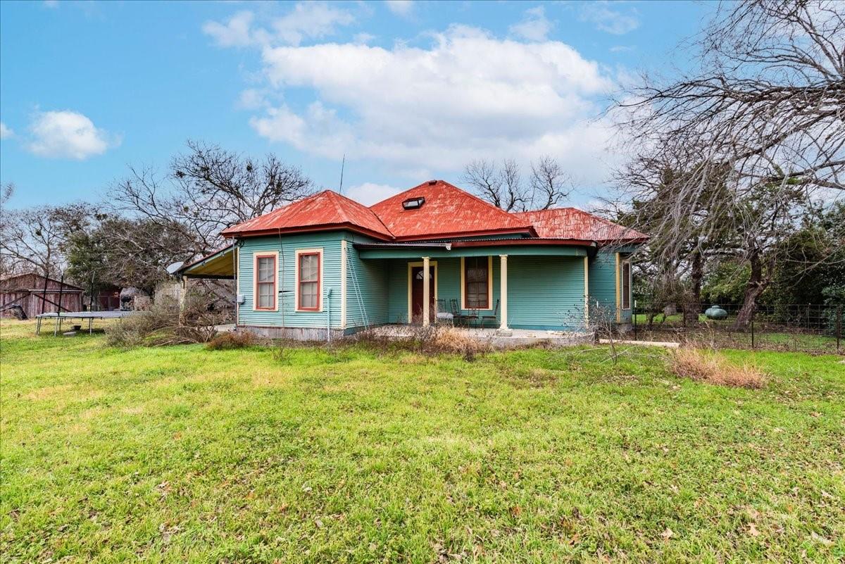 530 Continental Dr Property Photo 10