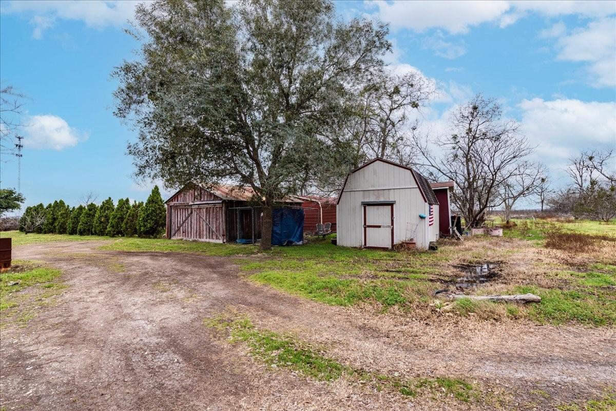 530 Continental Dr Property Photo 20