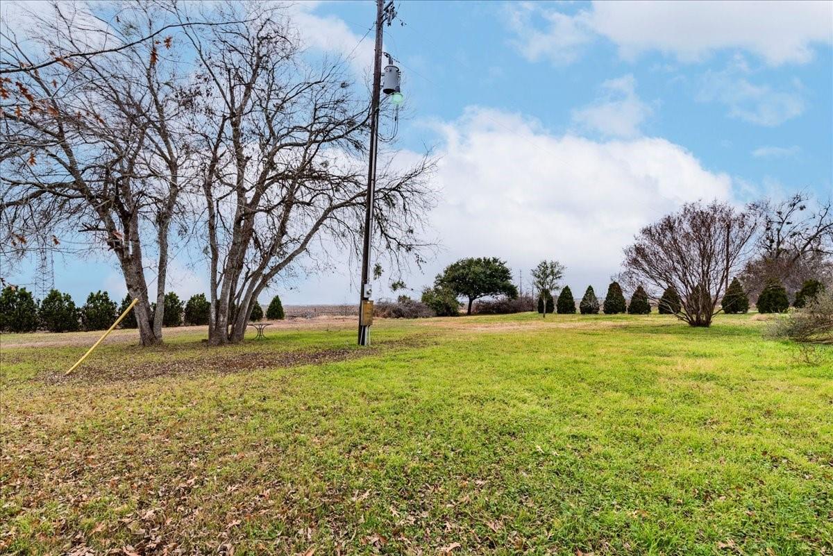 530 Continental Dr Property Photo 21