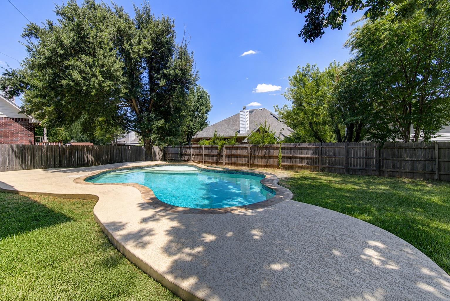 1717 Apache Trl Property Photo 26