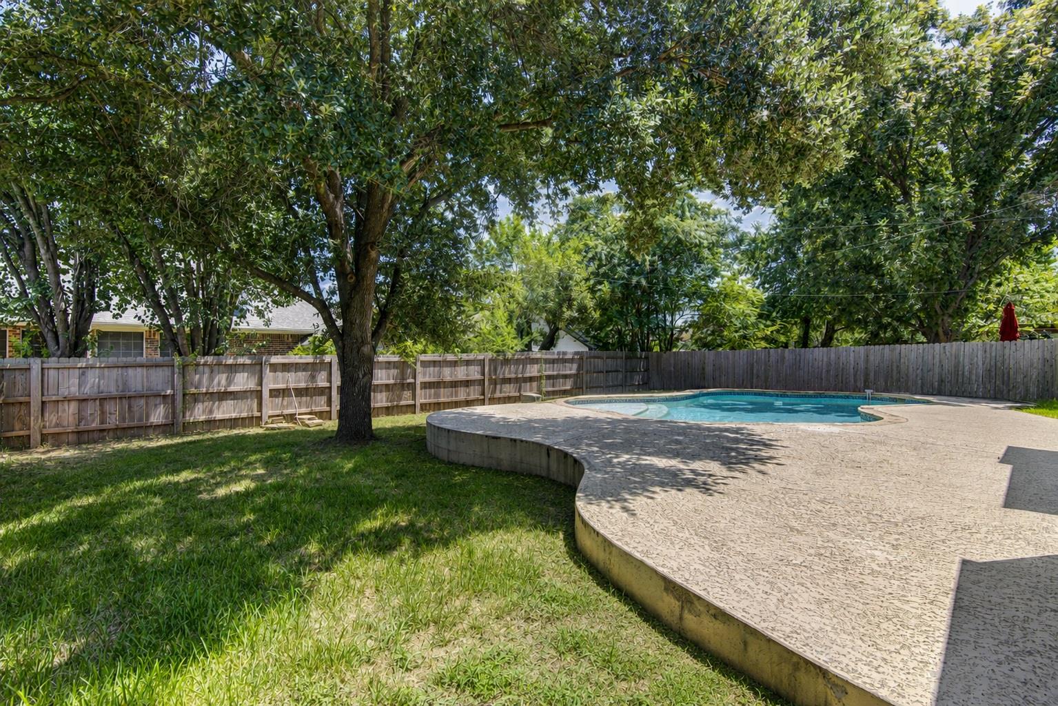 1717 Apache Trl Property Photo 27