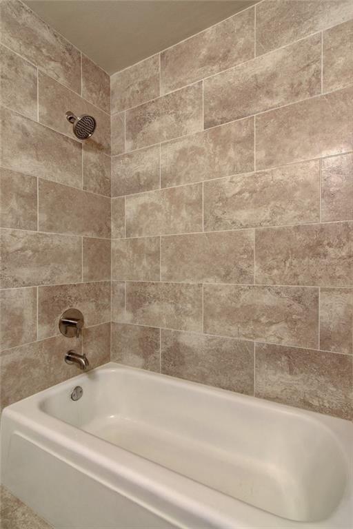 9415 Quail Meadow Dr Property Photo 18