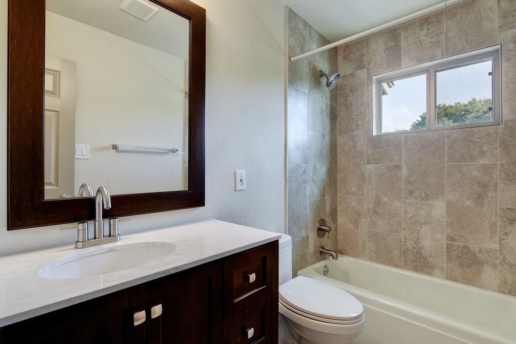 9415 Quail Meadow Dr Property Photo 26